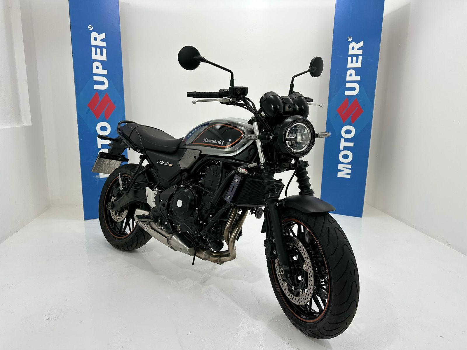 Z650RS