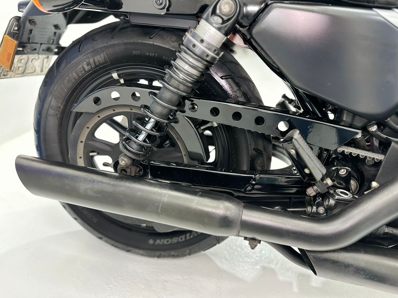 Xl 883 Iron