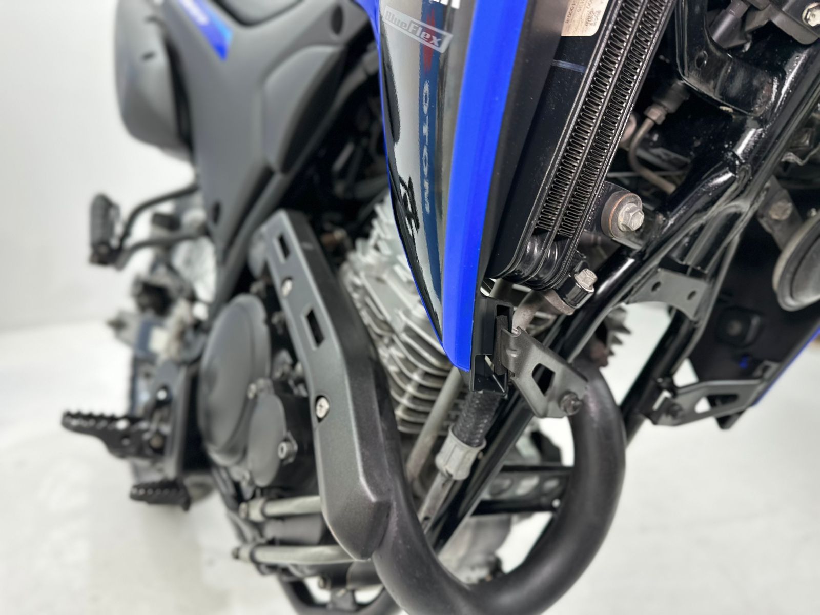 XTZ 250 Lander