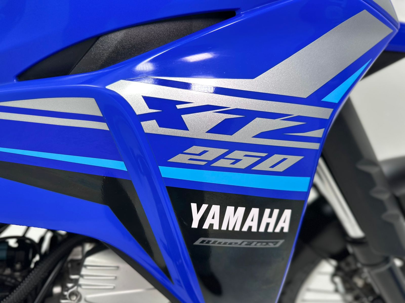 XTZ 250 Lander