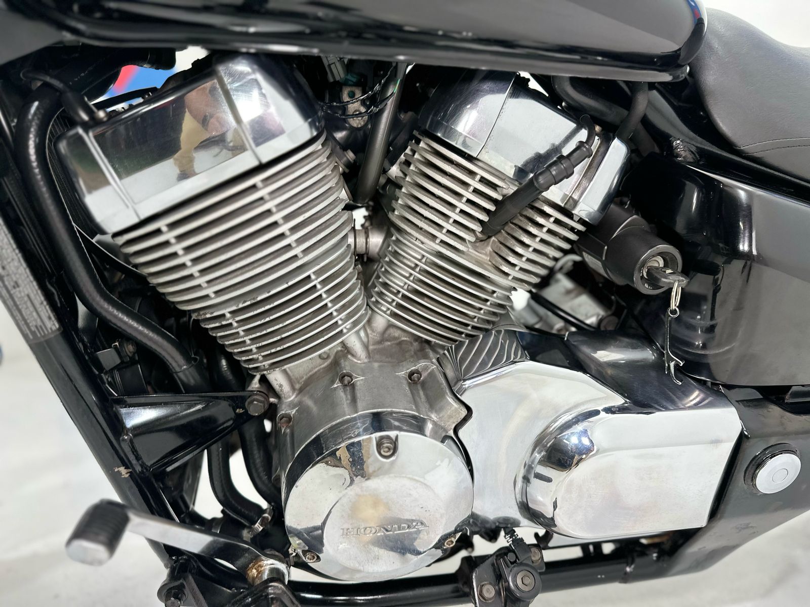 Shadow 750
