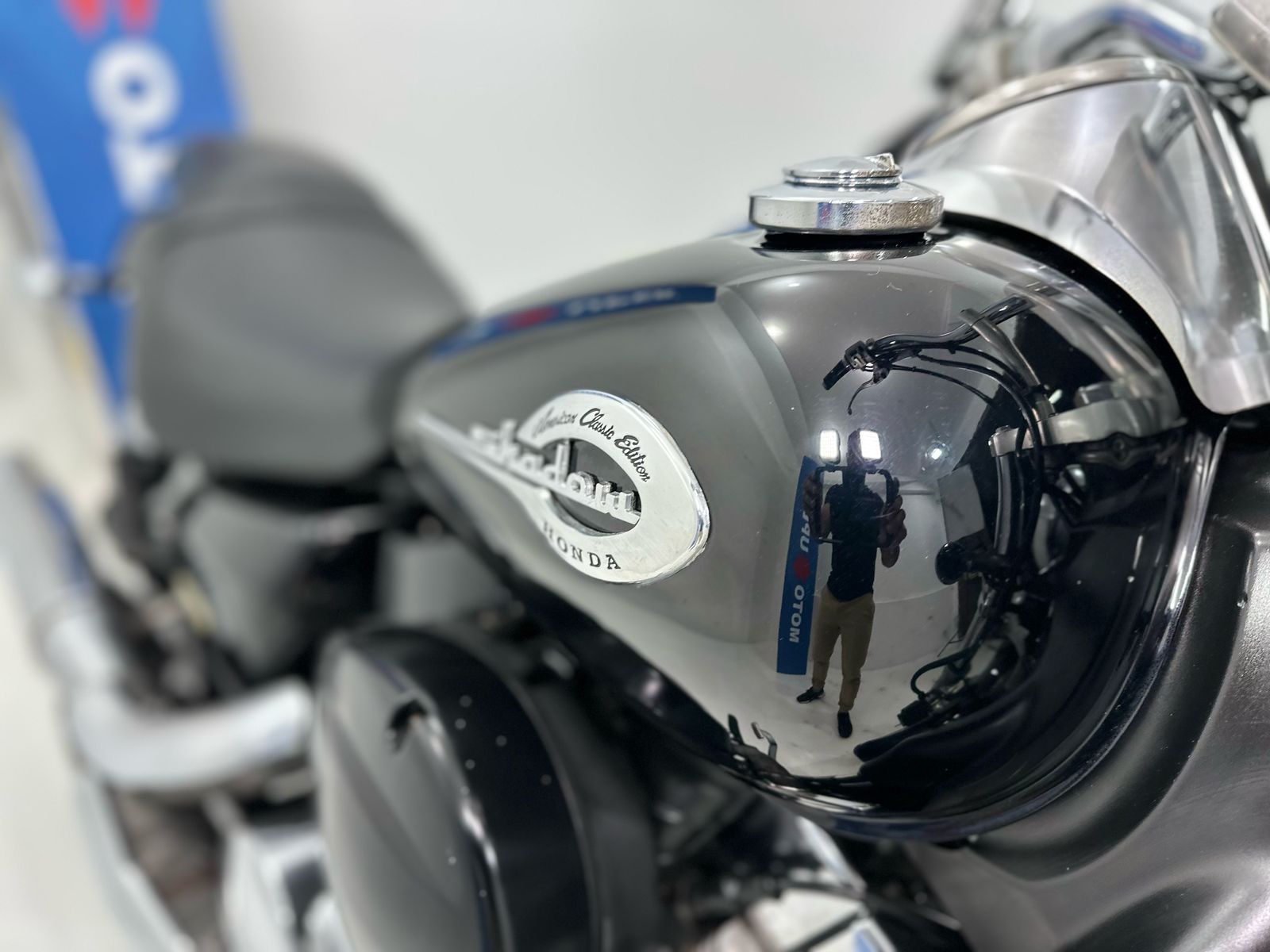 Shadow 750