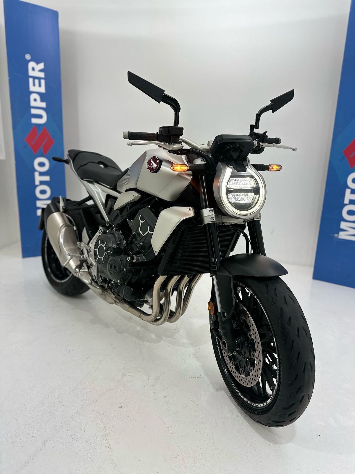 CB 1000 R