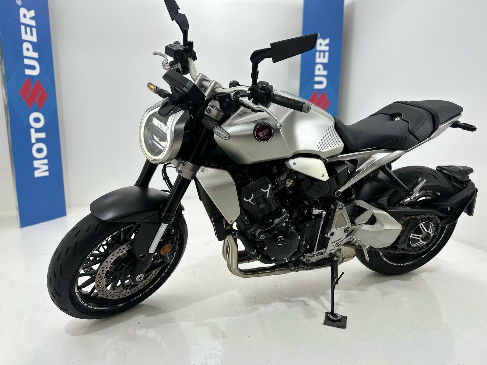 CB 1000 R