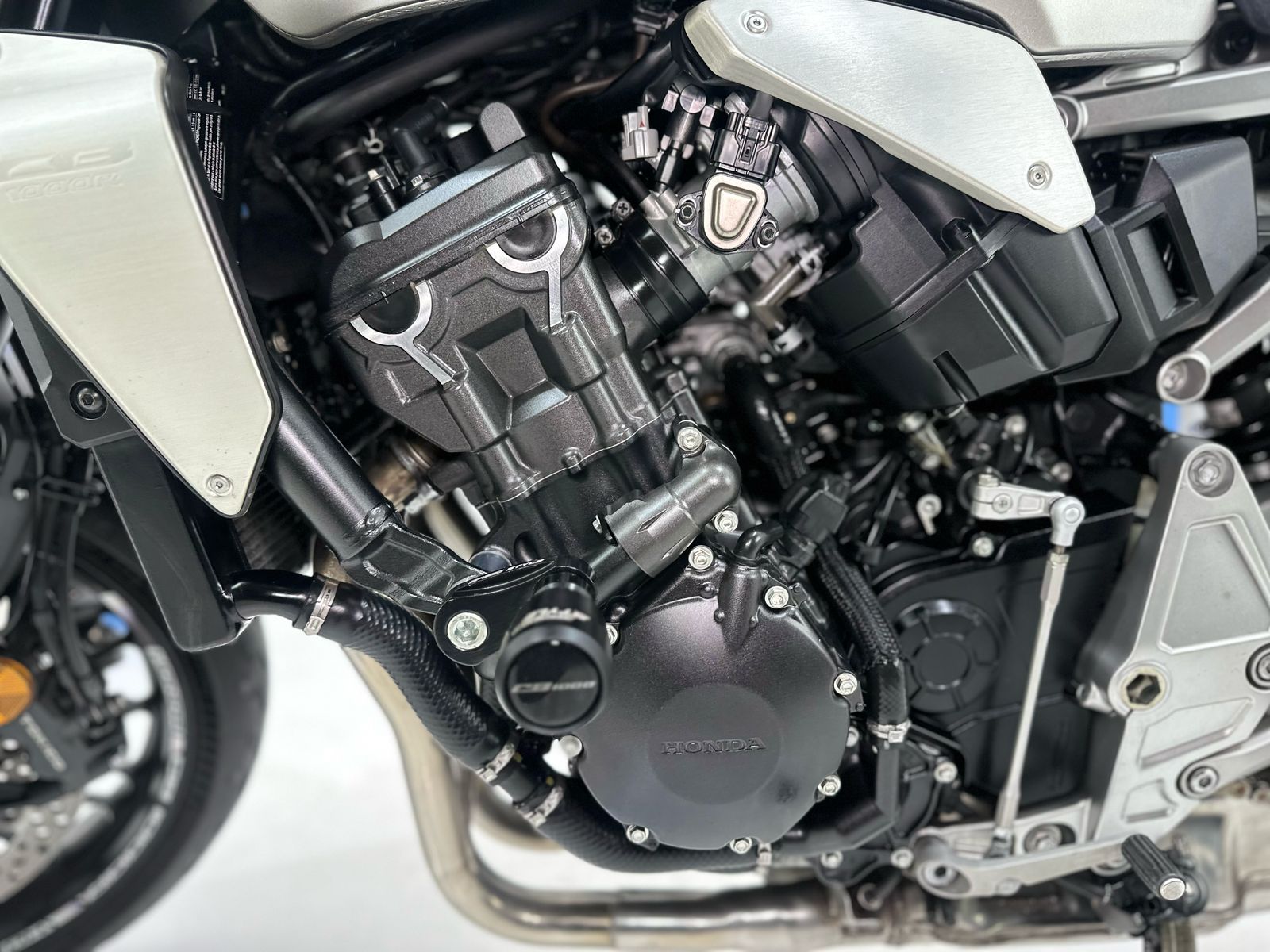 CB 1000 R
