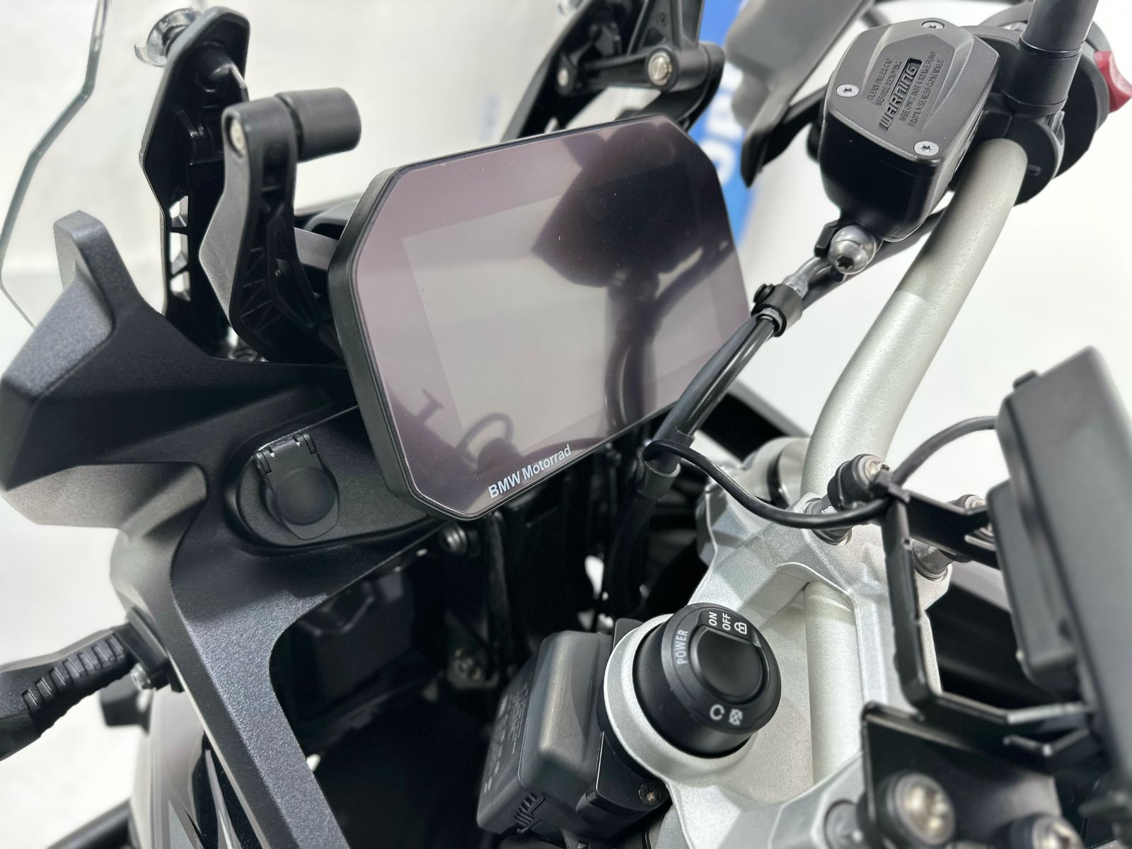 F 850 Triple Black