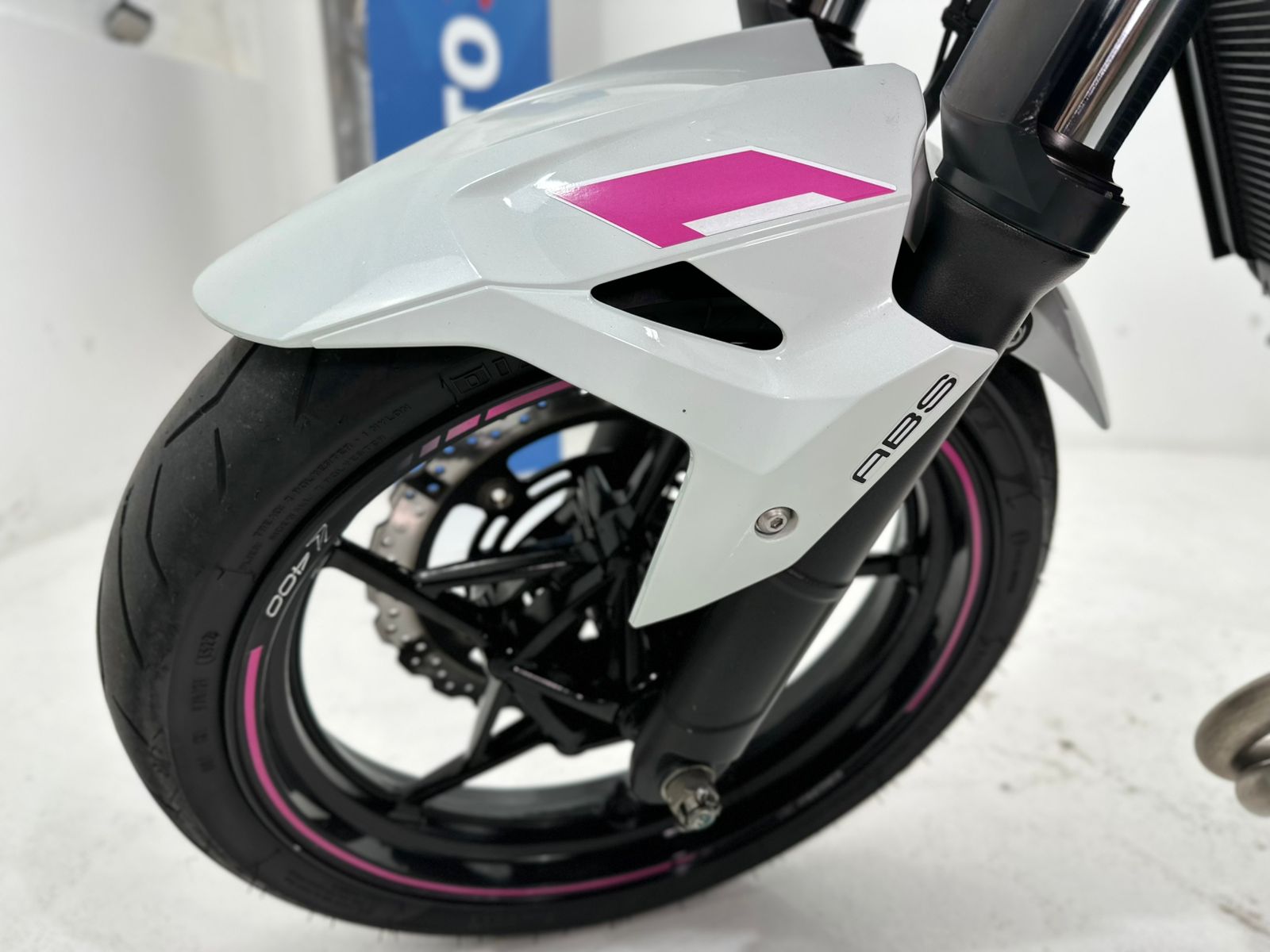 Z400