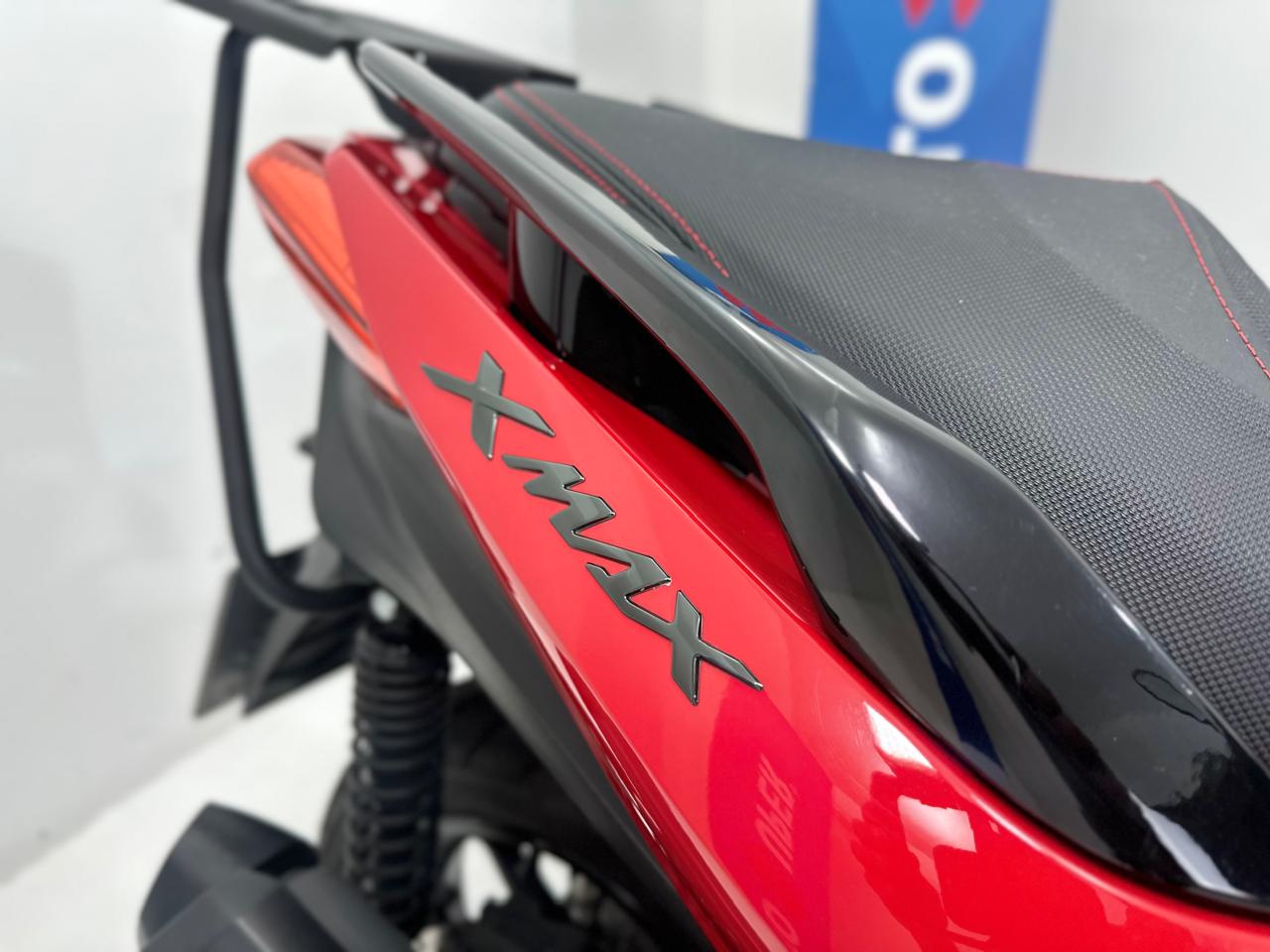 X Max