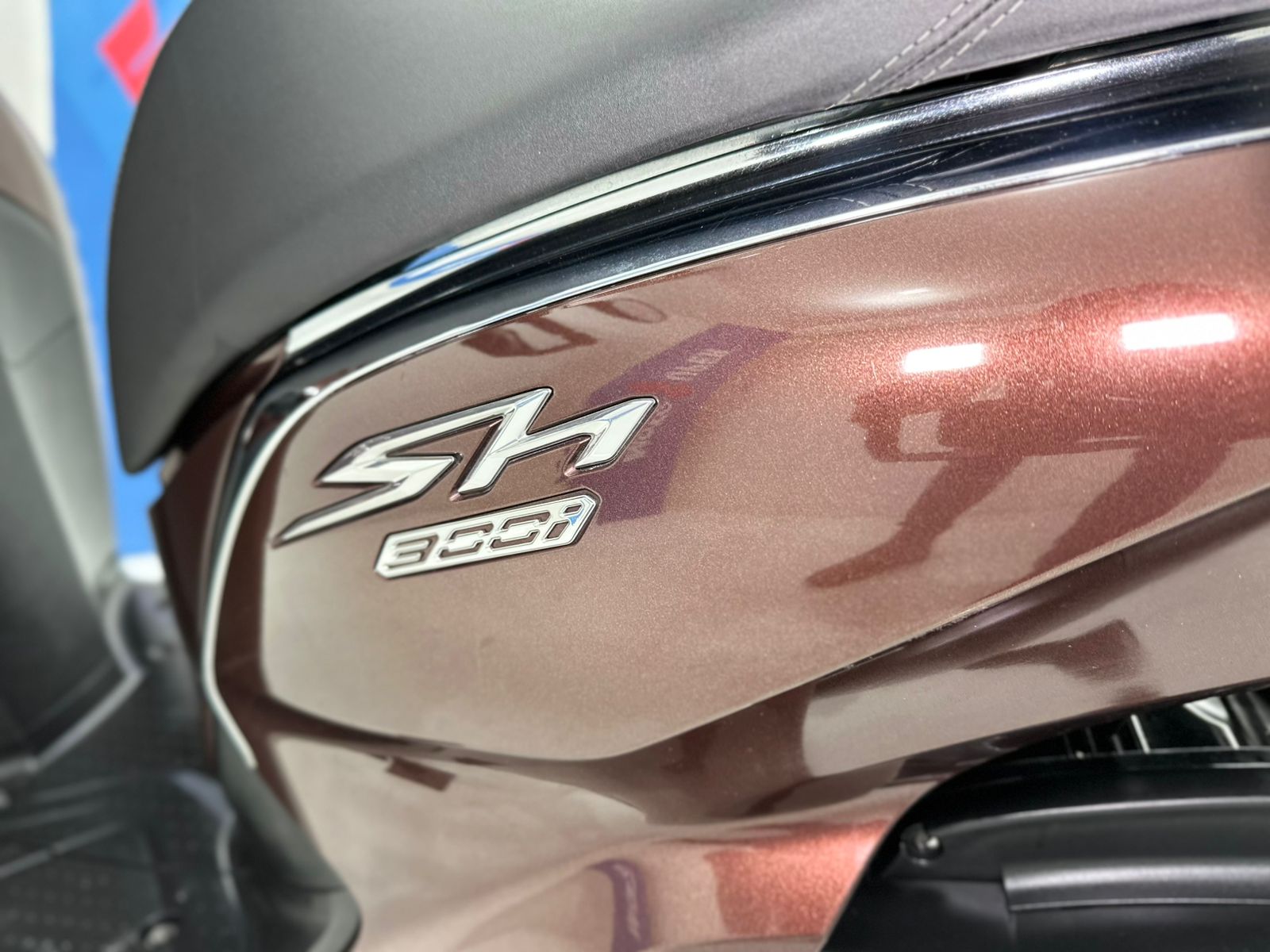 Sh 300 i