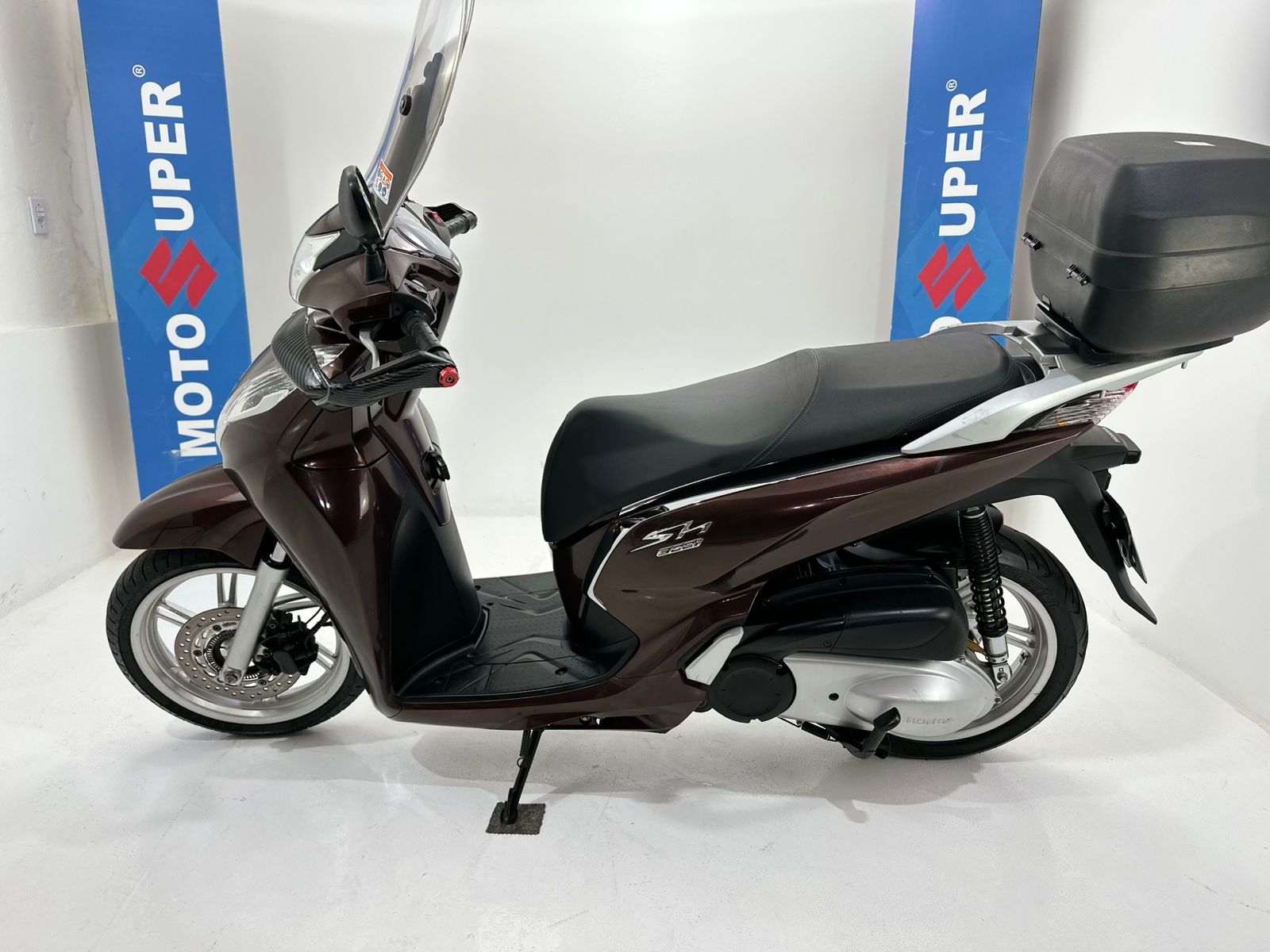 Sh 300 i