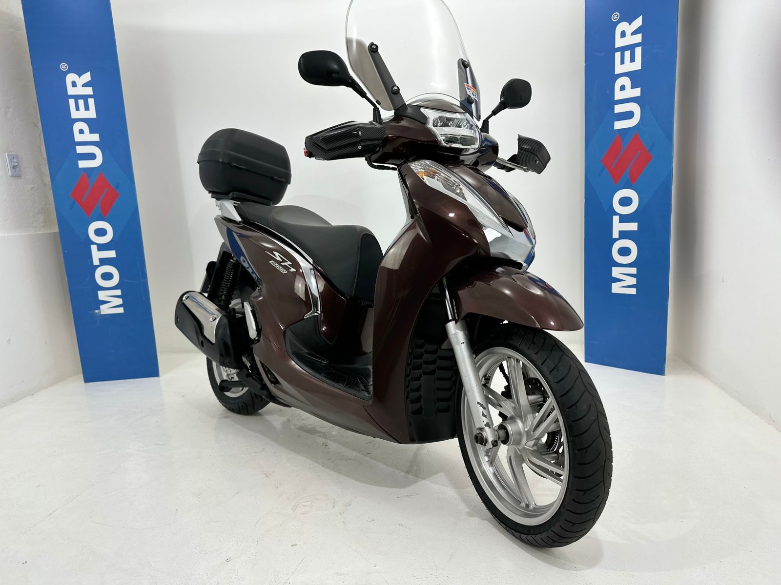 Sh 300 i