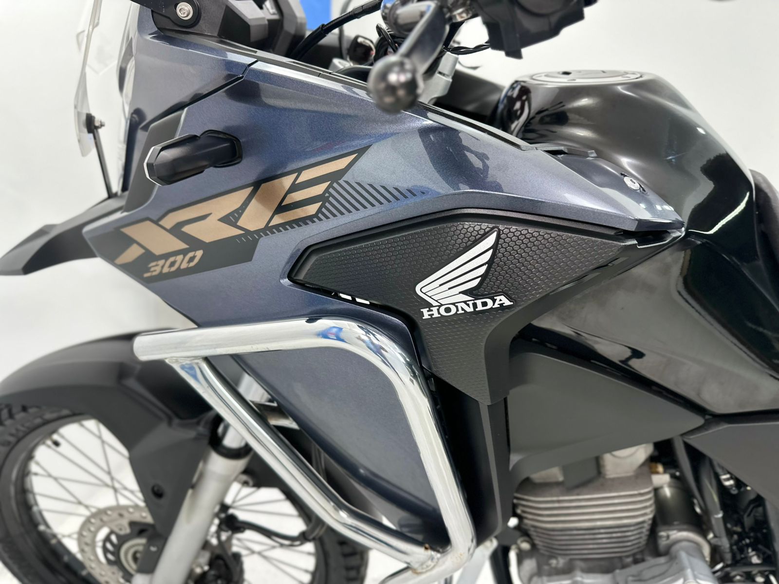 XRE 300 ABS