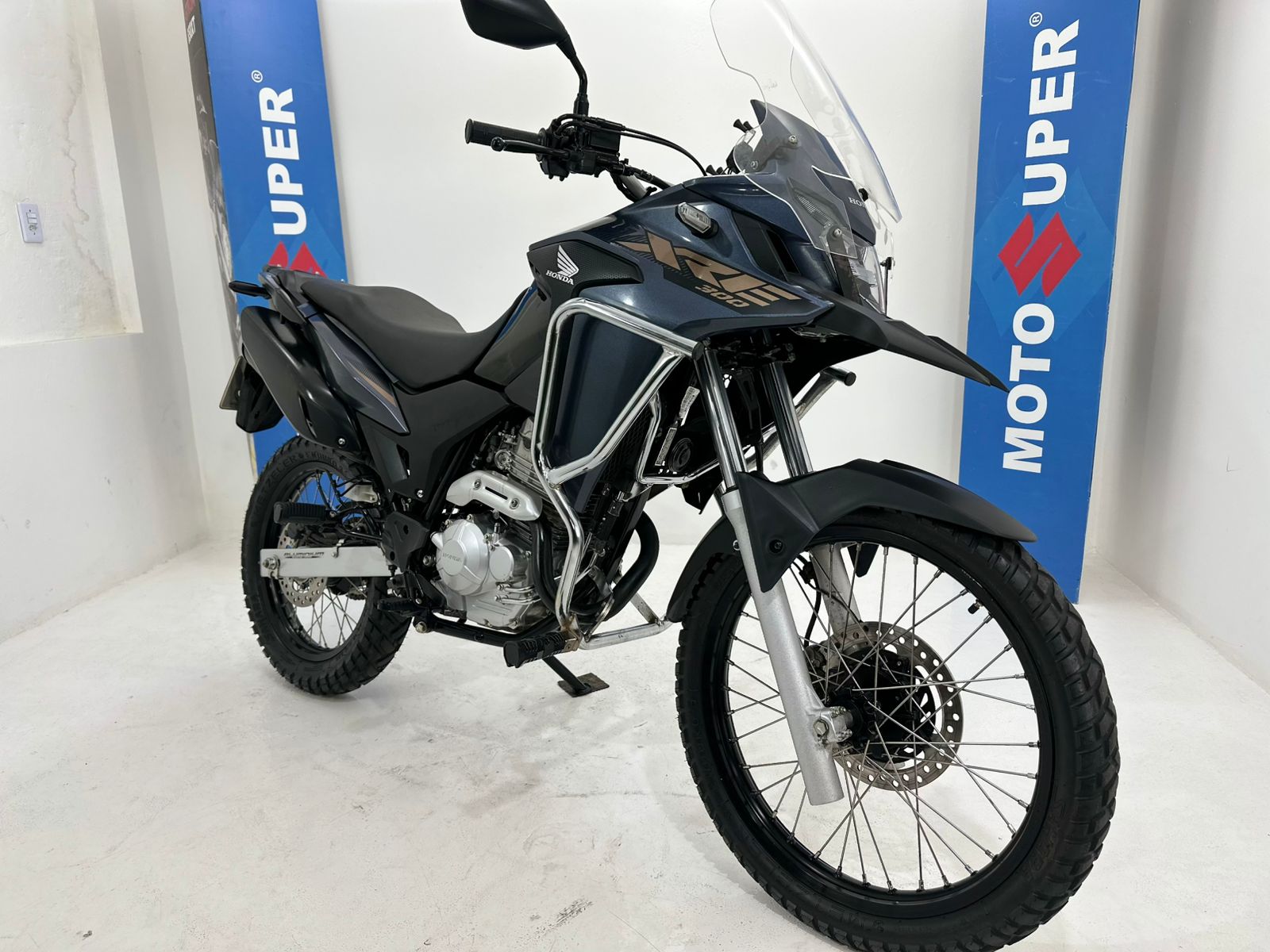 XRE 300 ABS