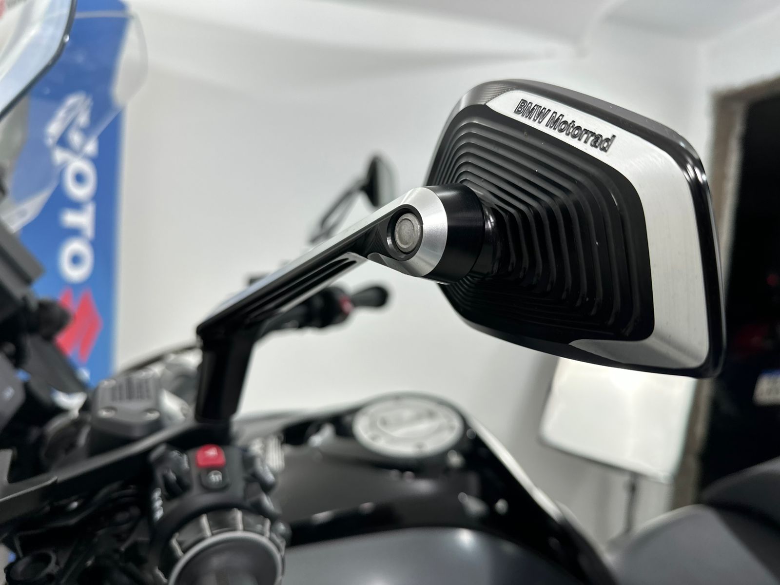 R 1250 GS Triple Black