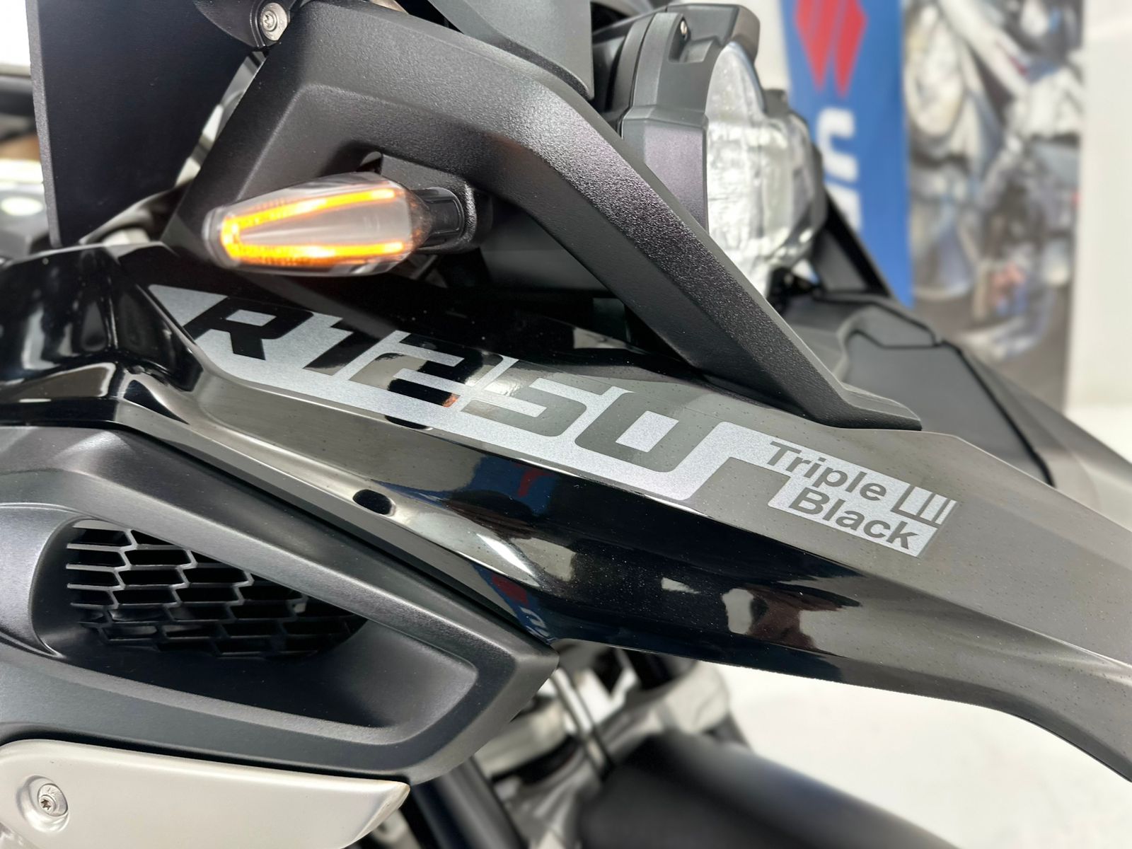 R 1250 GS Triple Black