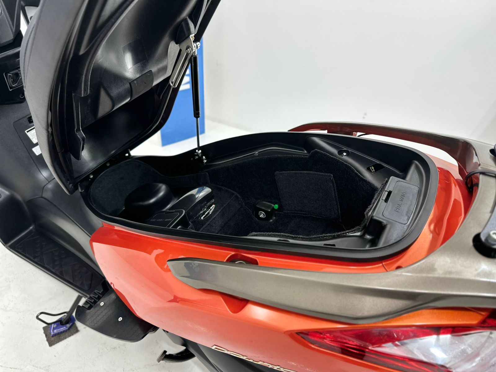 Downtow 300i
