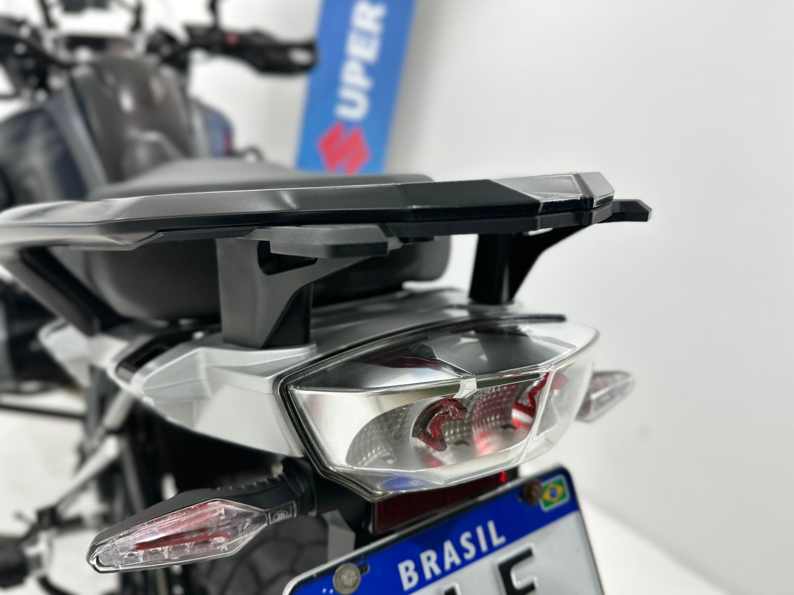 BMW R1250 Triple Black