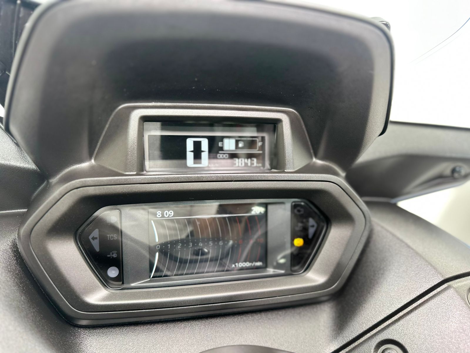 Xmax Conected