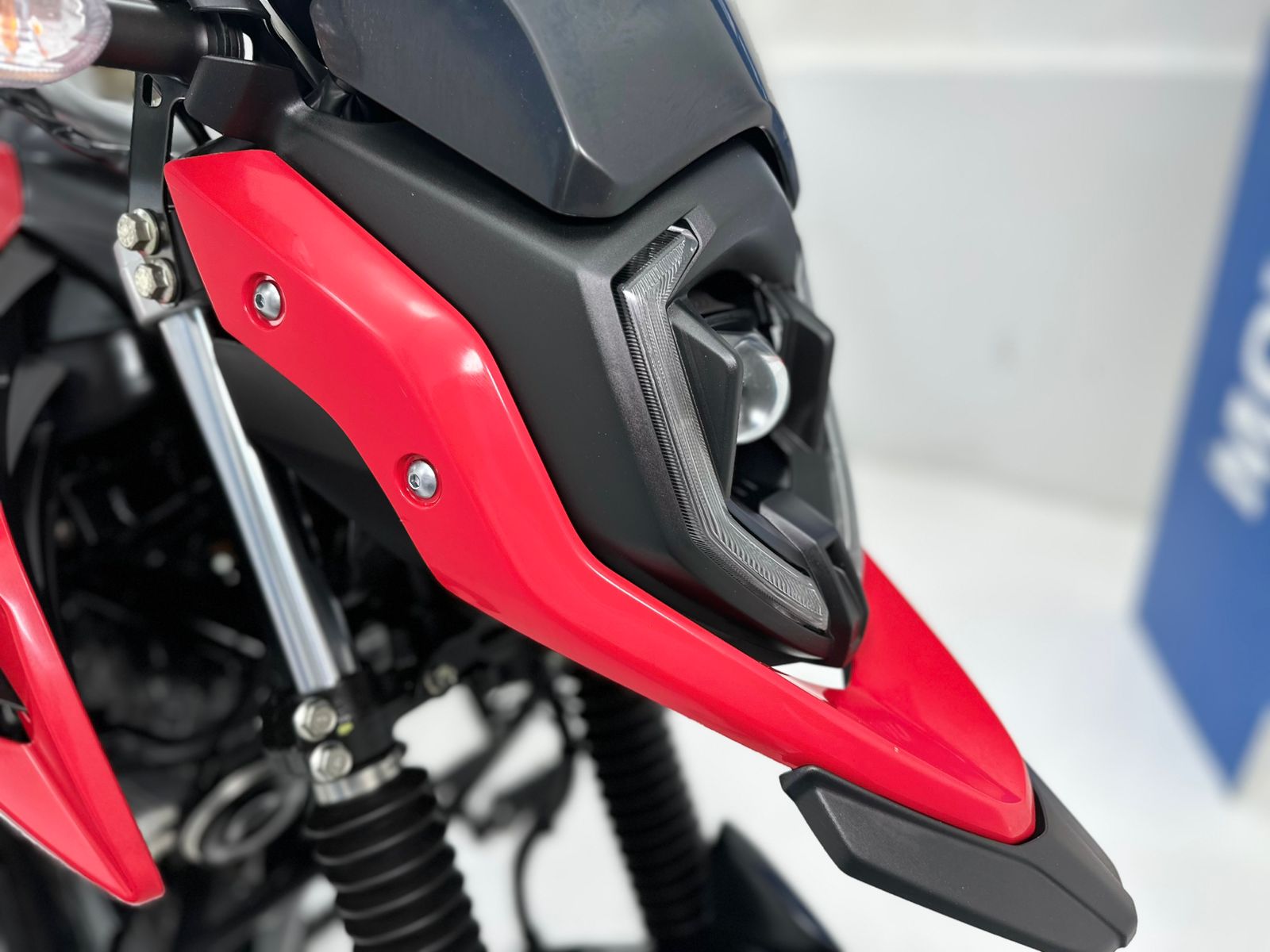 Crosser S