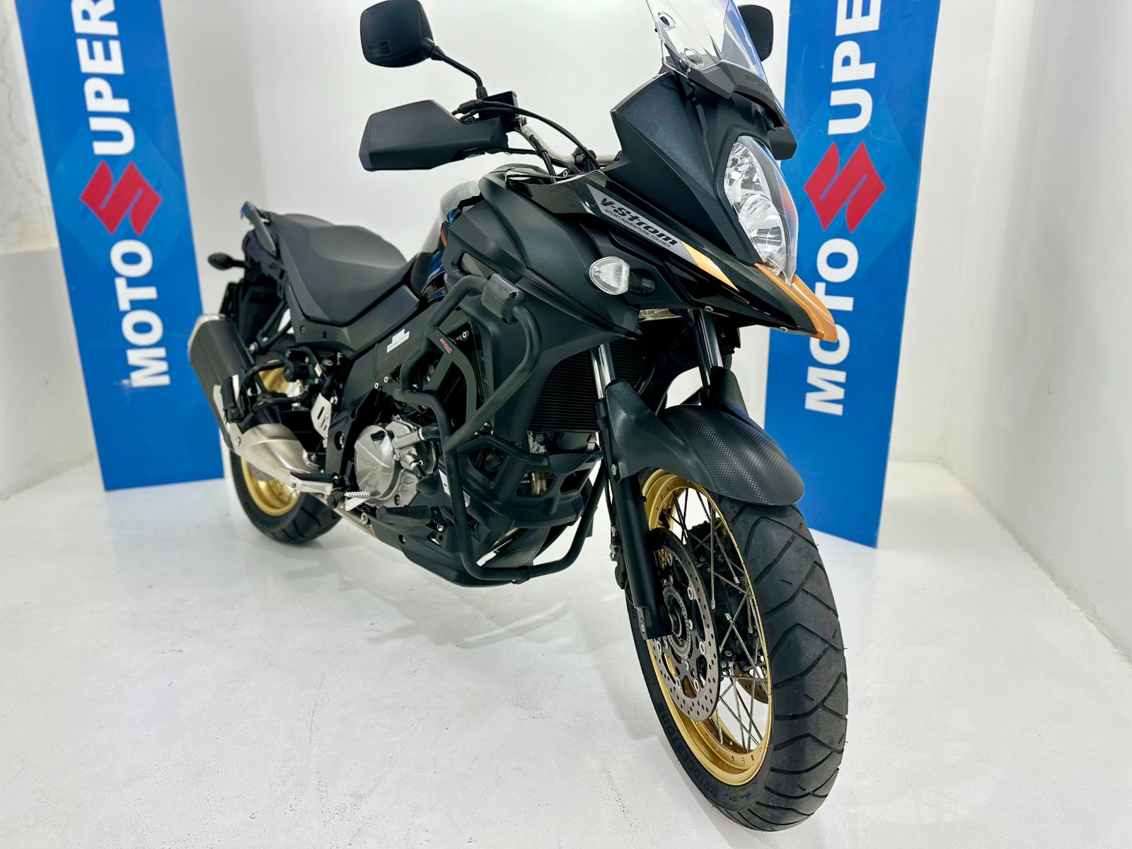 Vstrom 650 XT