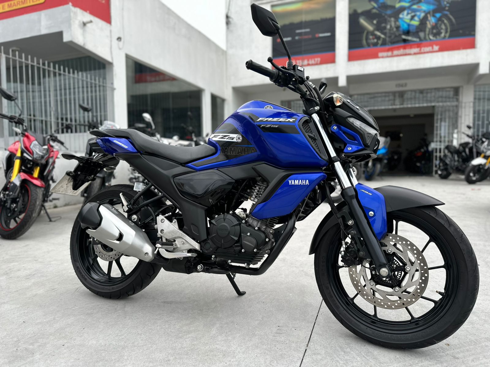 FZ 15