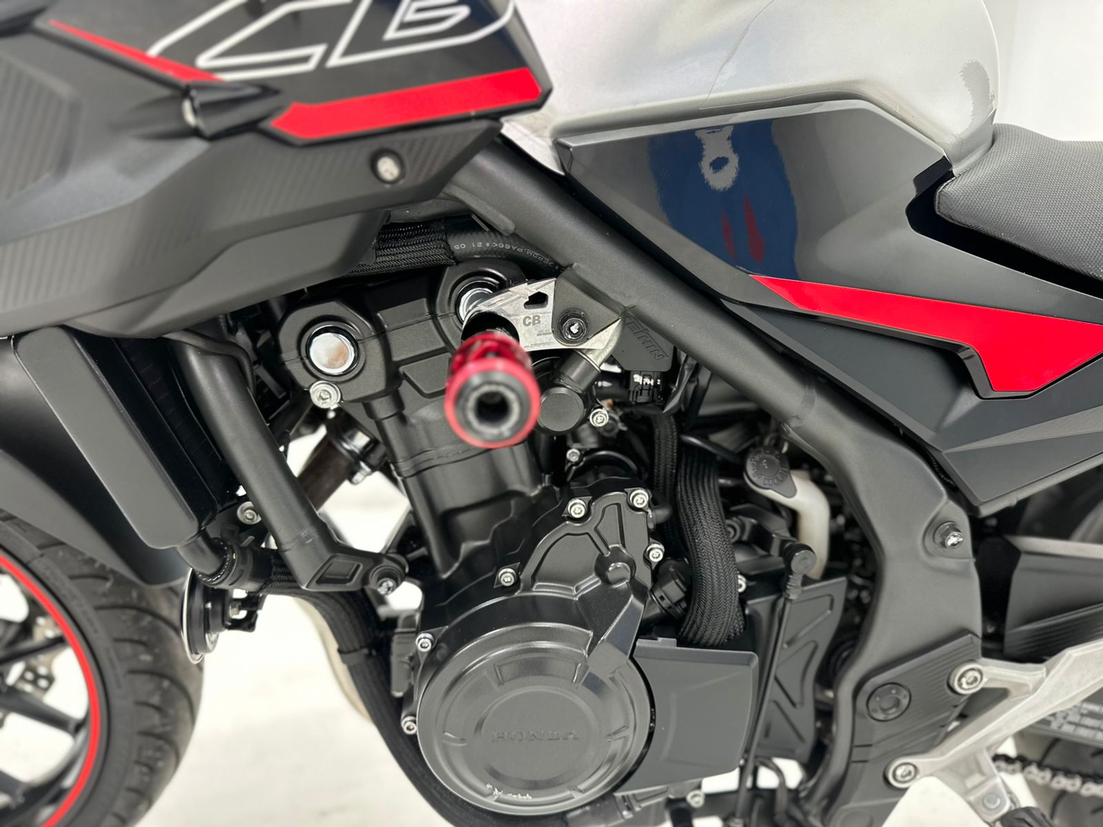 Cb500F