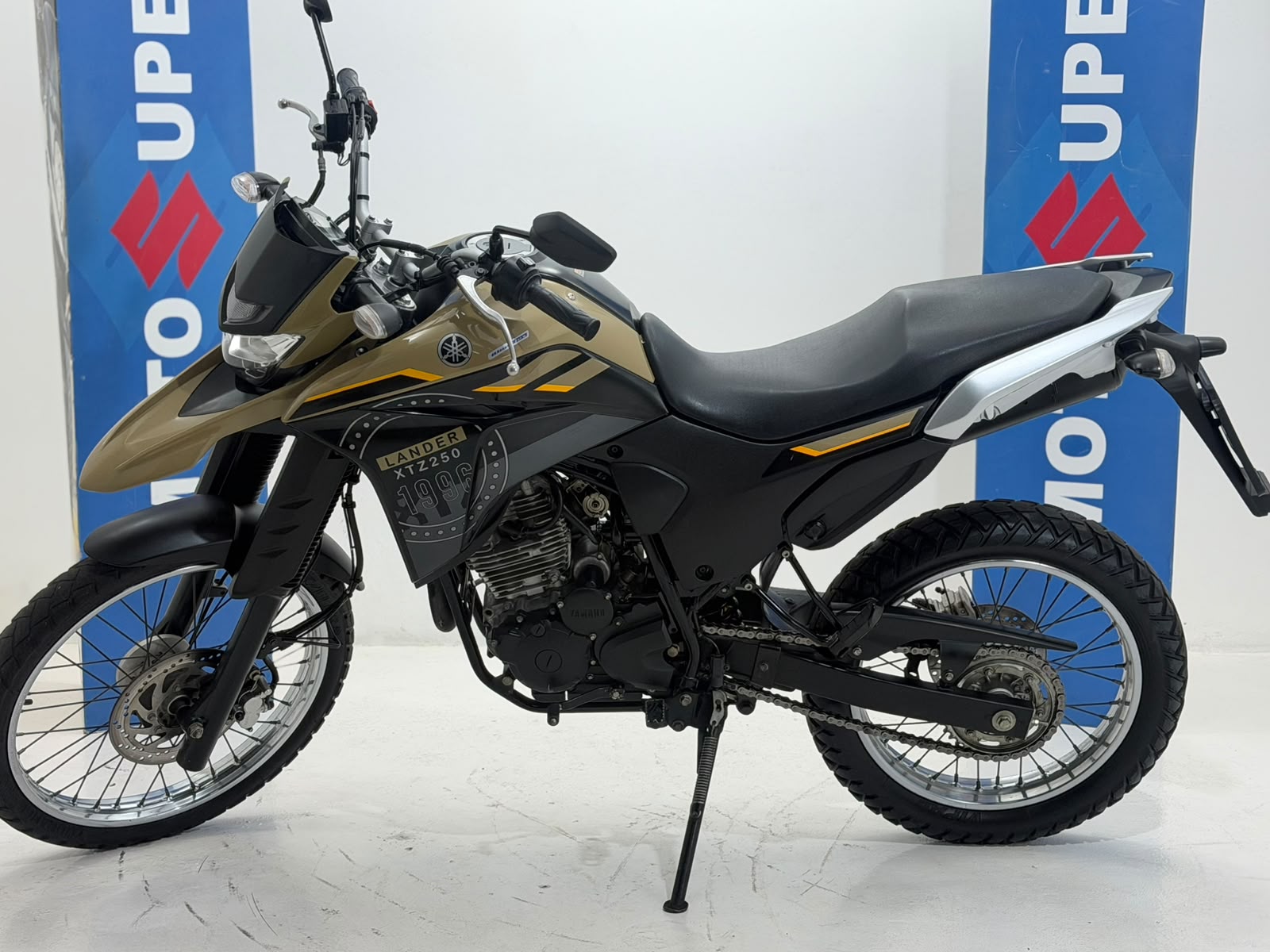 XTZ 250 Lander