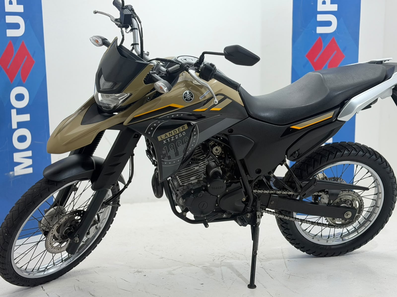XTZ 250 Lander