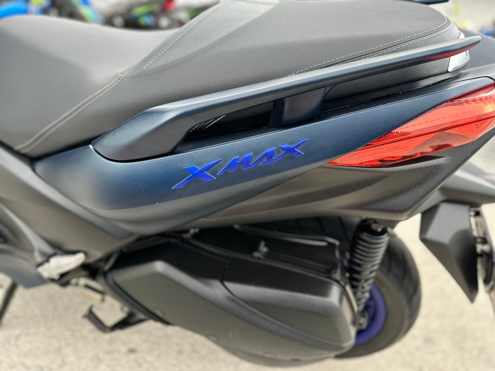 Xmax 250