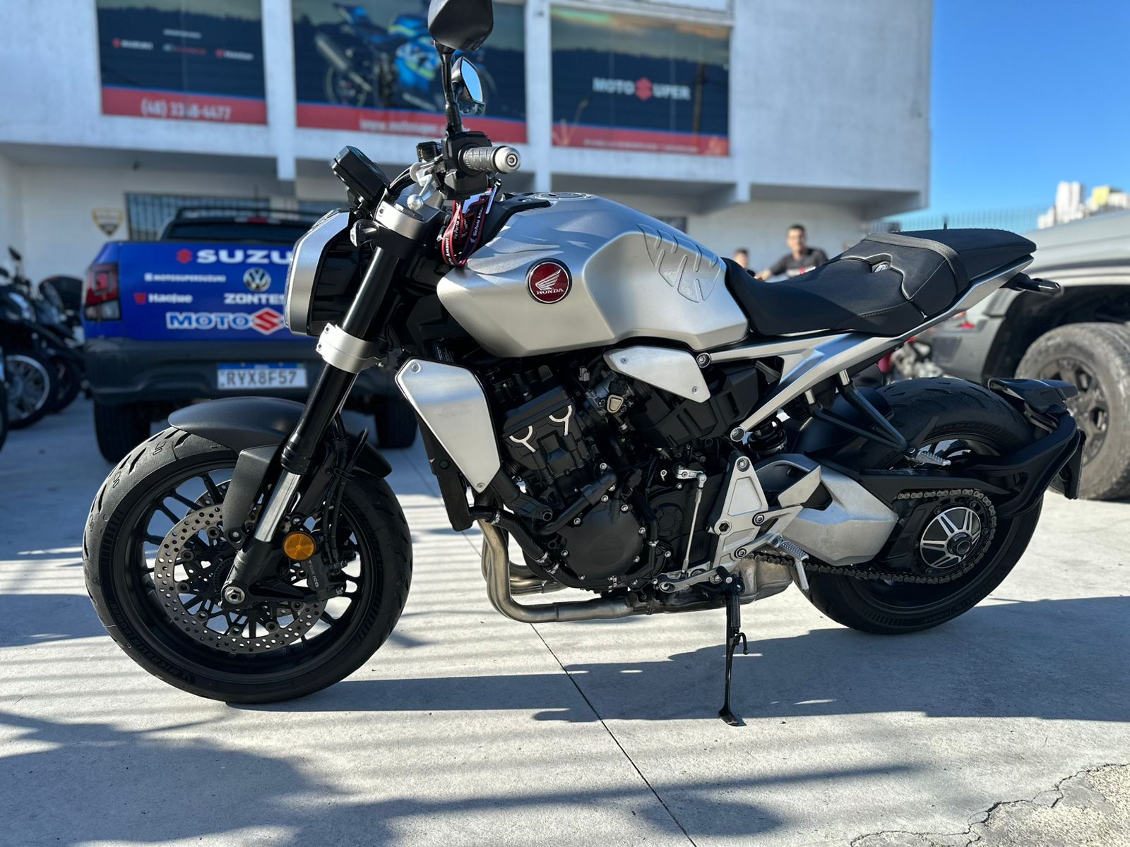 Cb 1000R