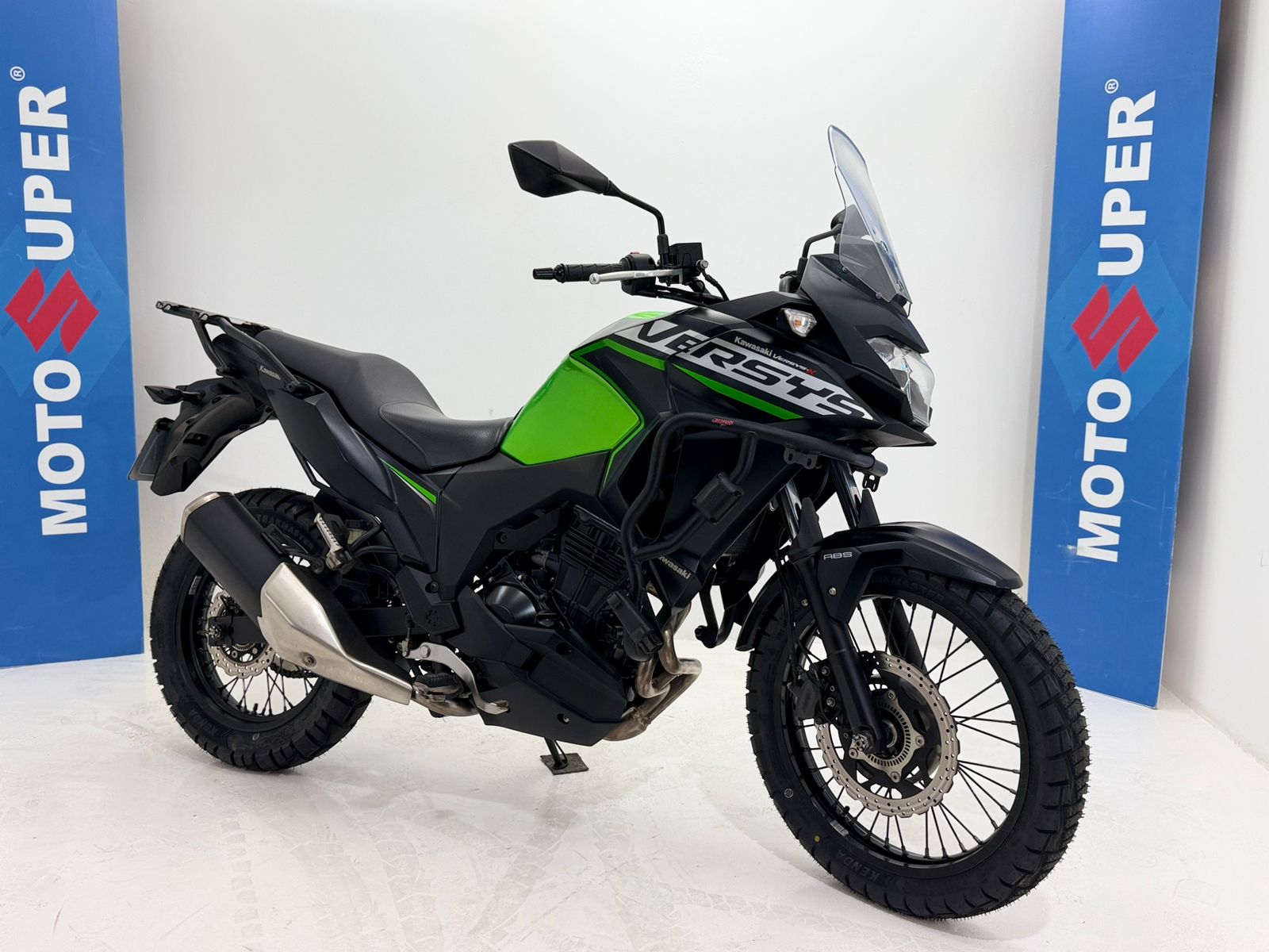 Versys- X 300