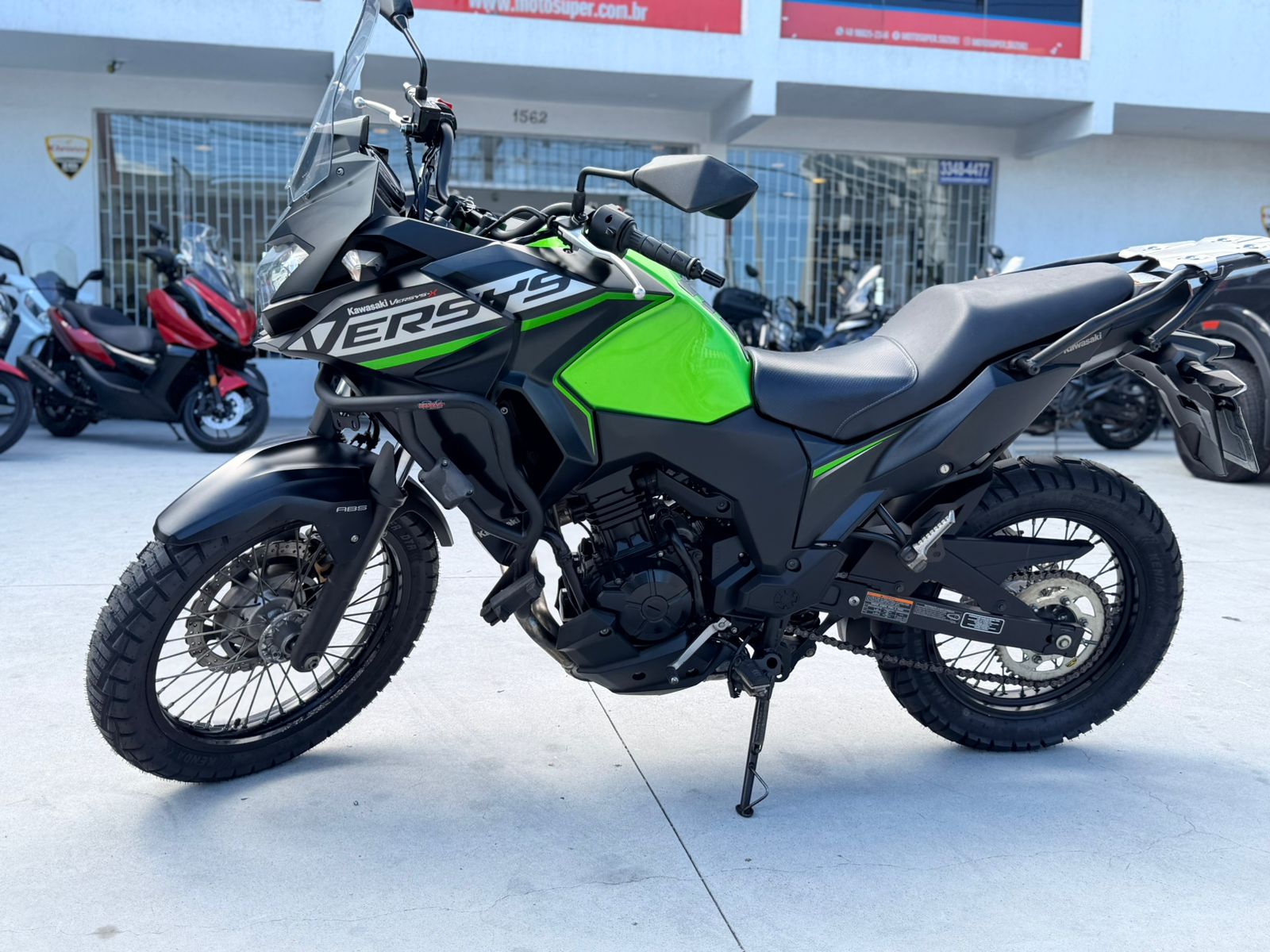 Versys- X 300