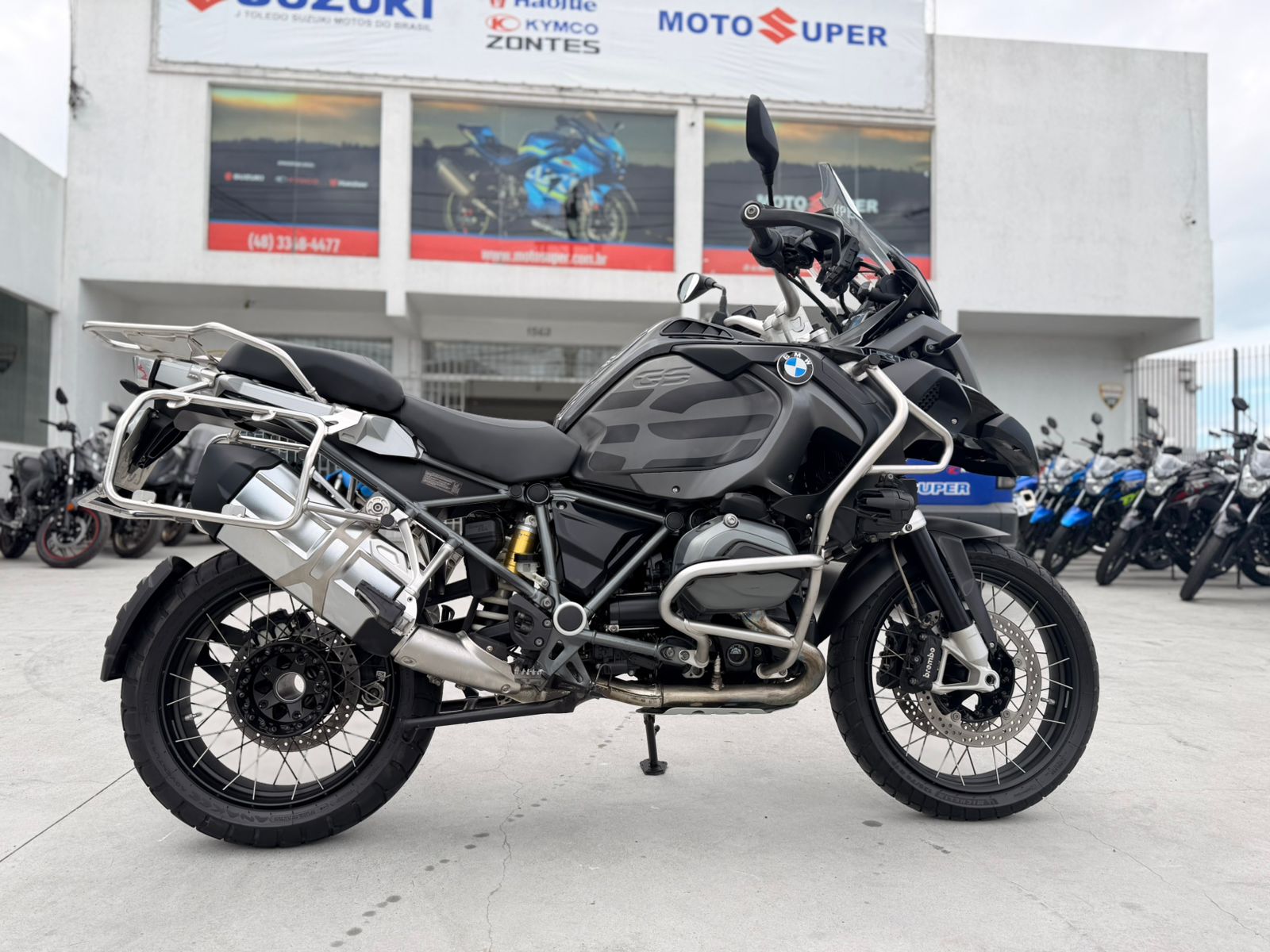 R 1200 GSA triple black