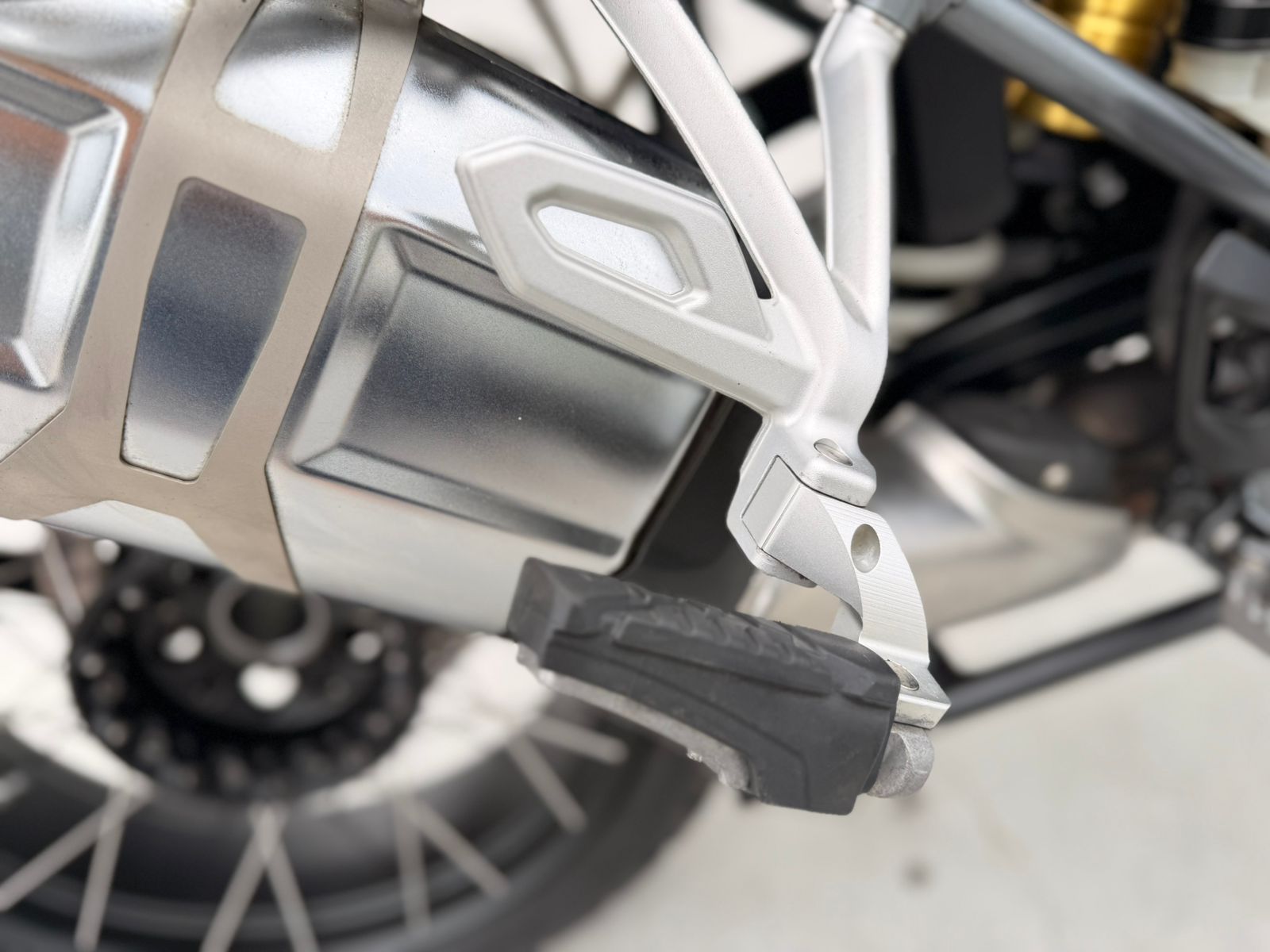 R 1200 GSA triple black