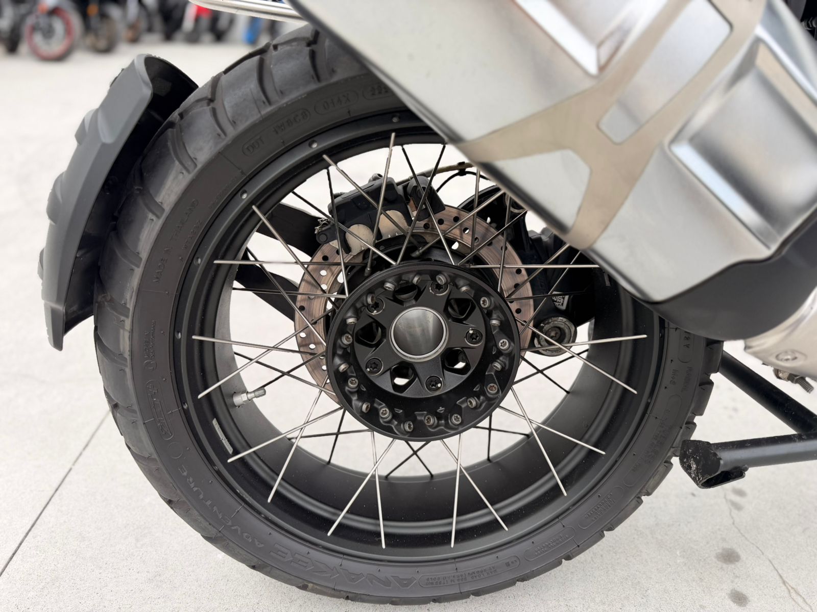 R 1200 GSA triple black