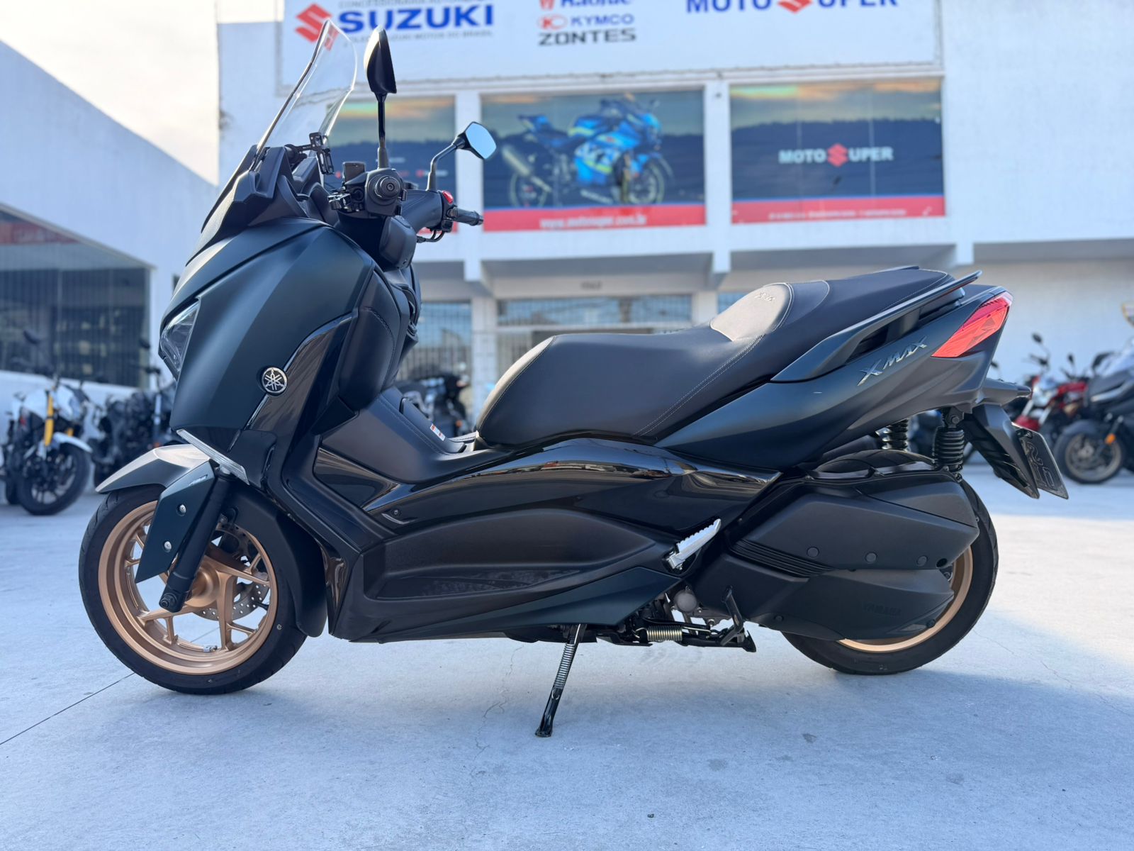 X max 250