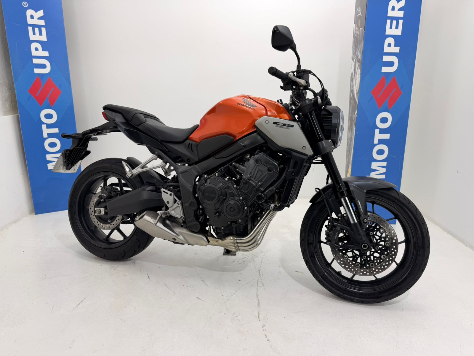 Cb 650 R