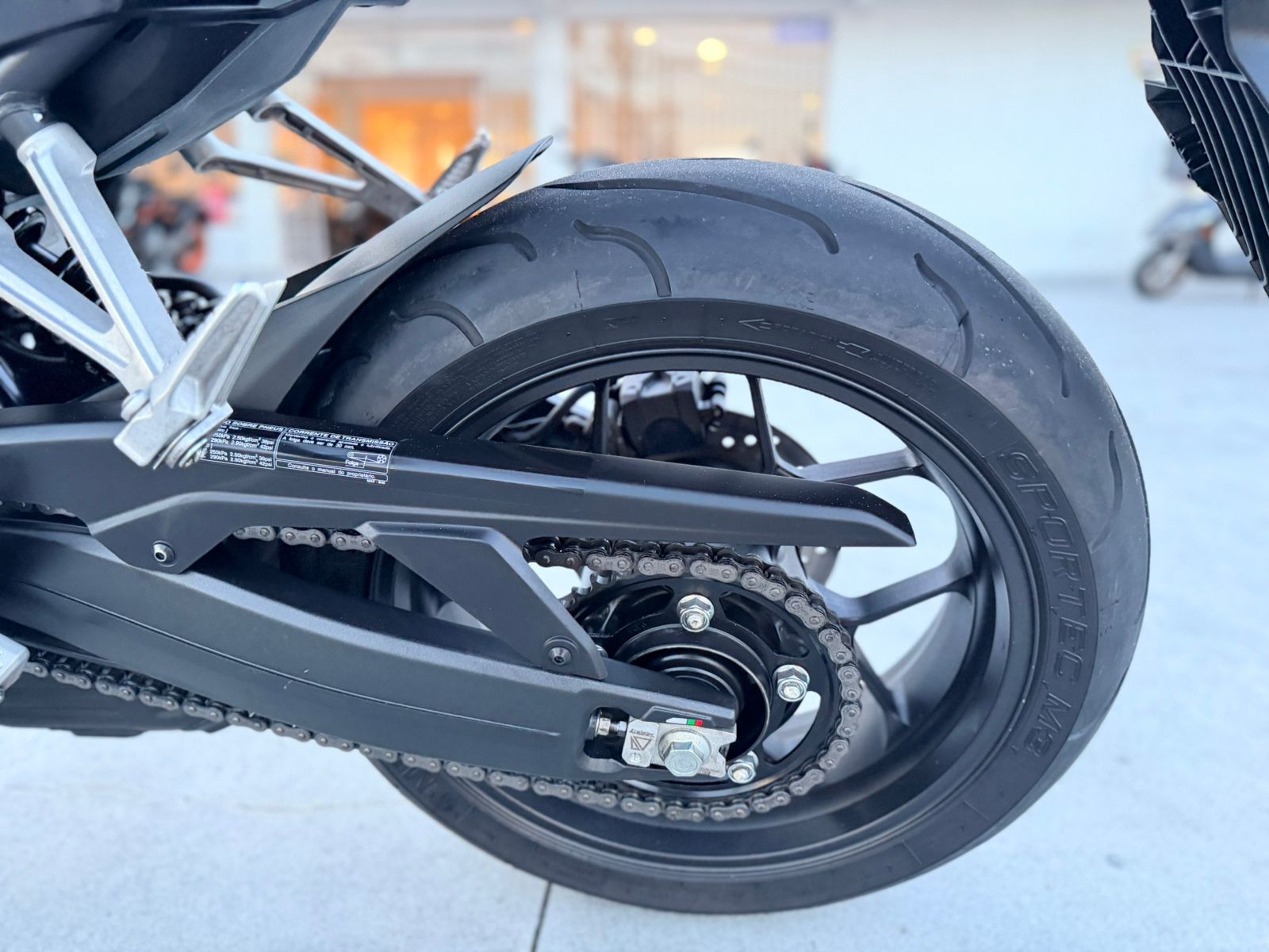 Cb 650 R