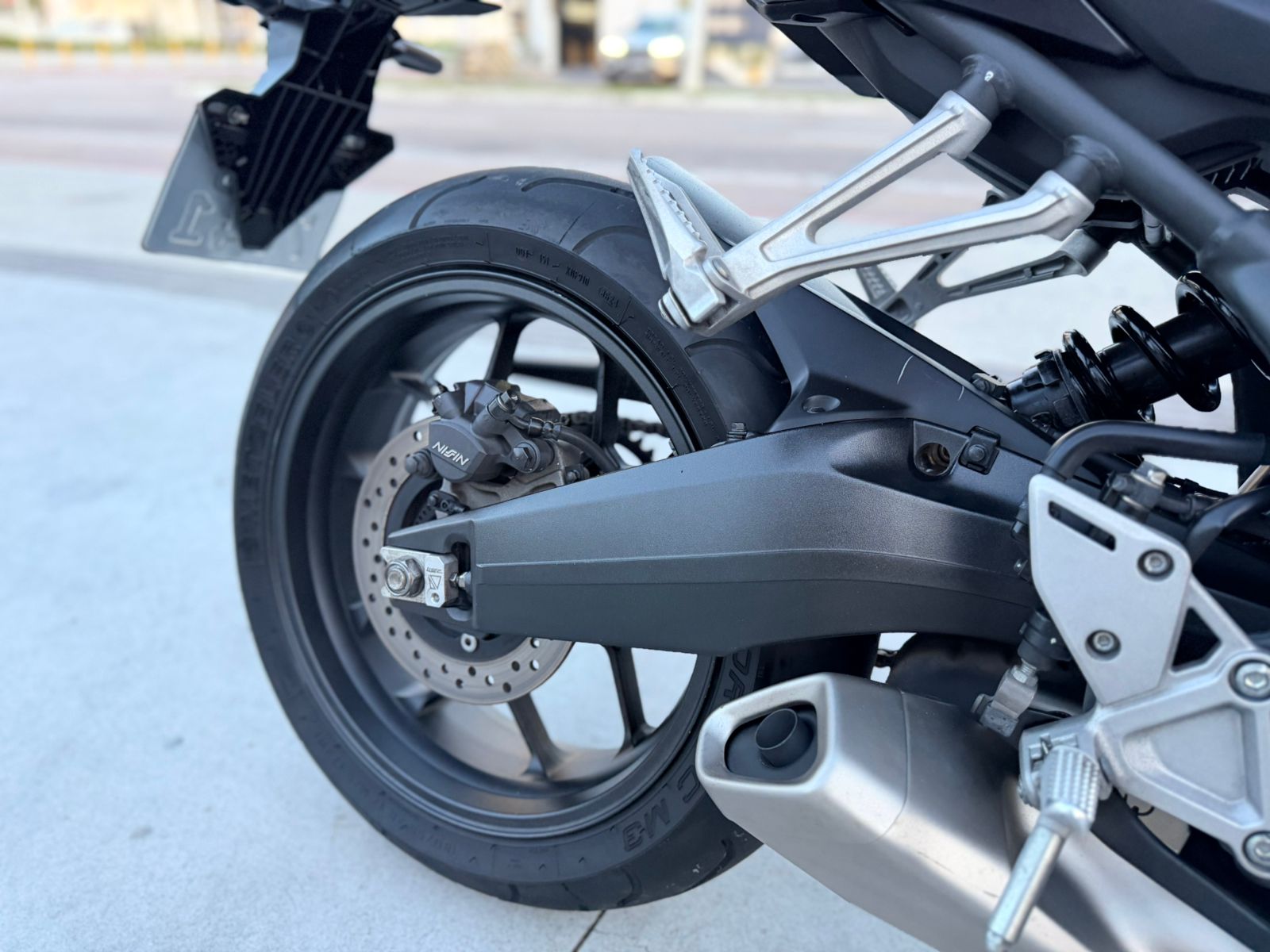 Cb 650 R