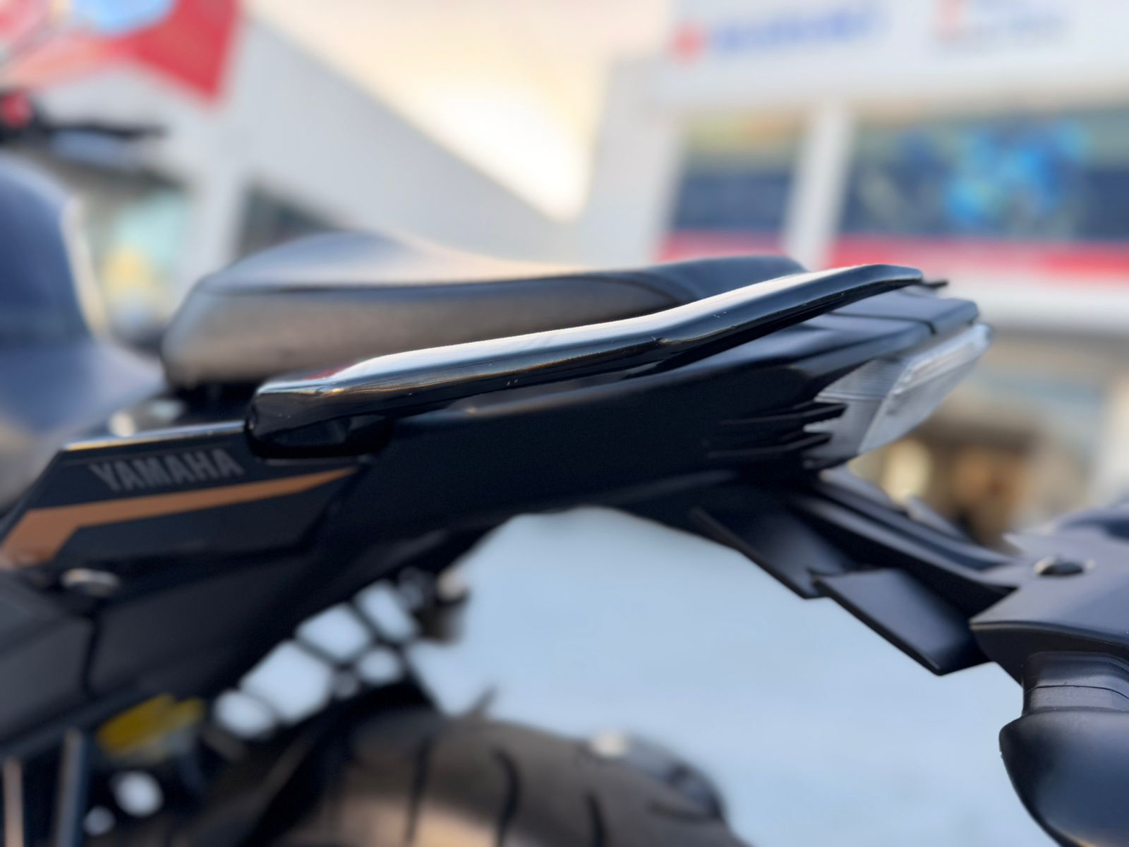 FZ 25