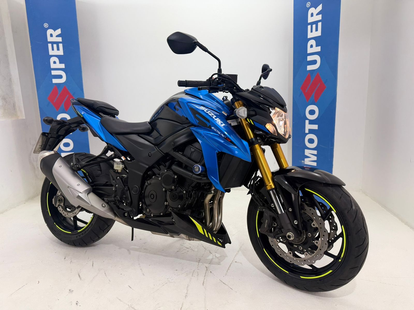 Gsx 750 AZ