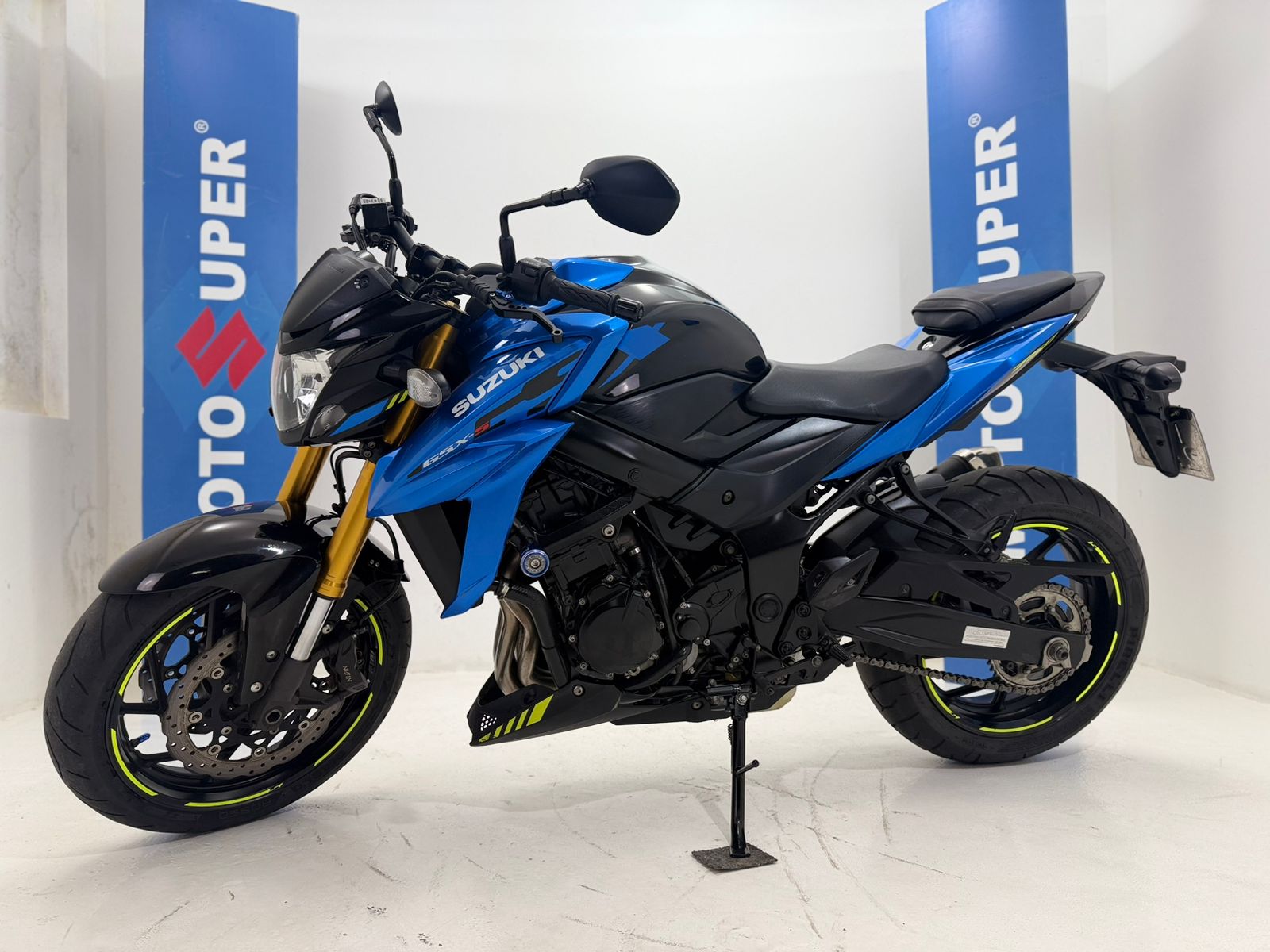 Gsx 750 AZ