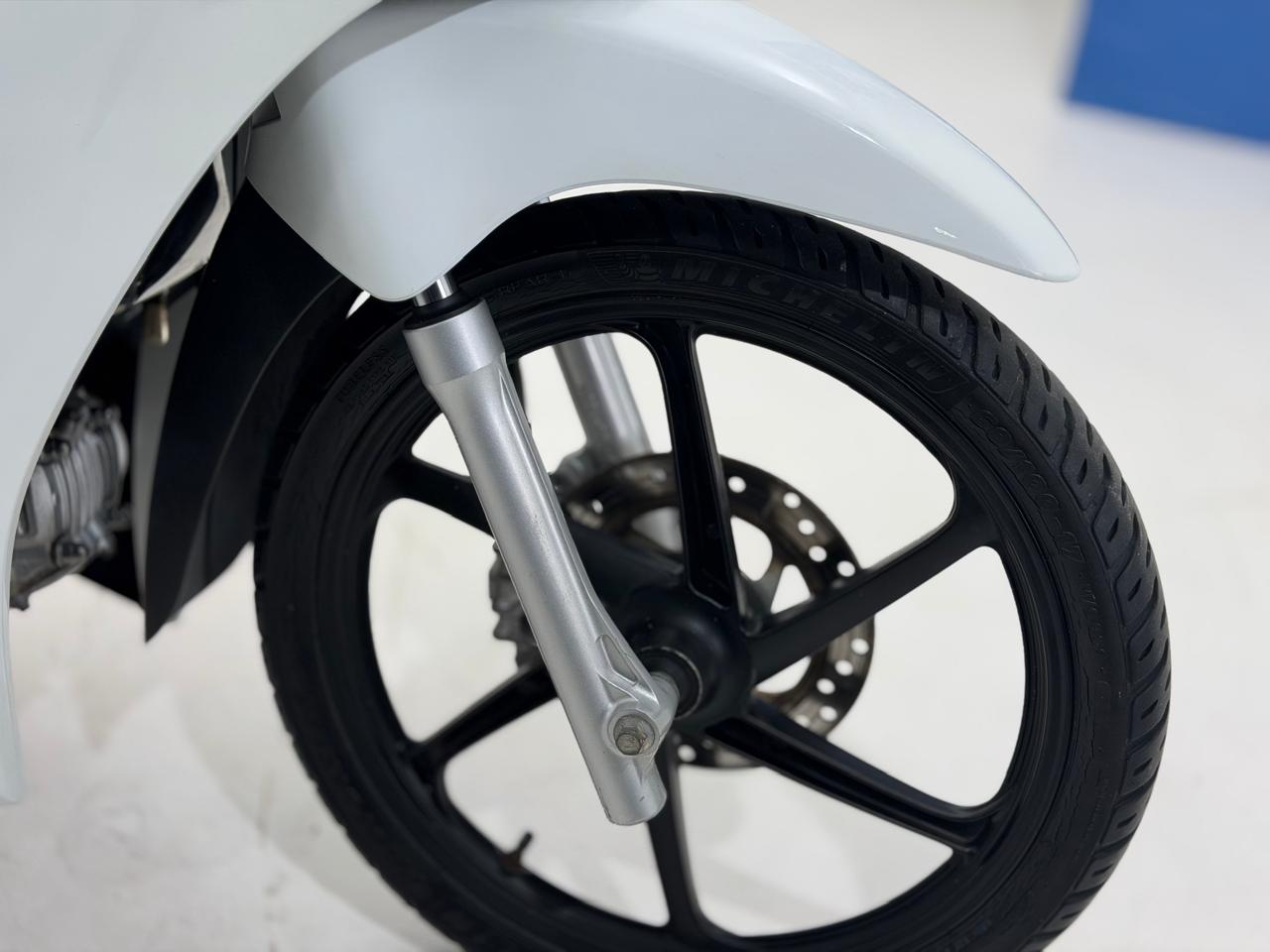 Biz 125 EX