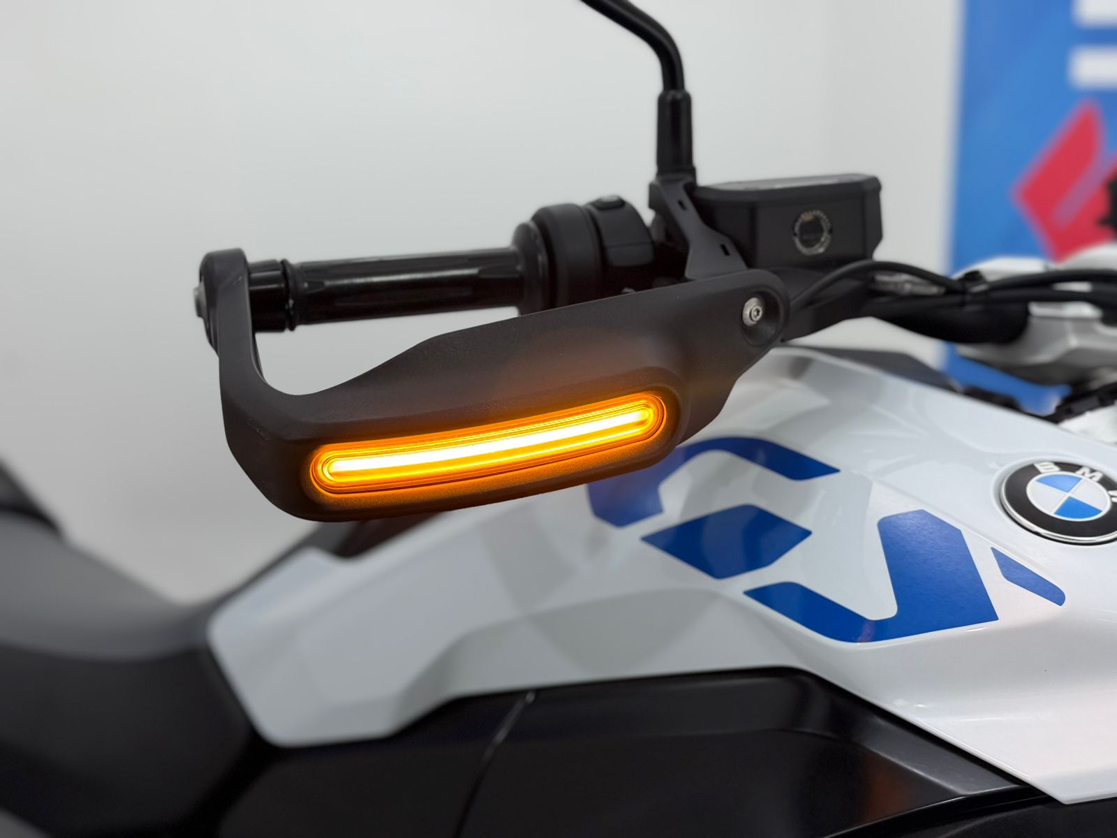 R 1300
