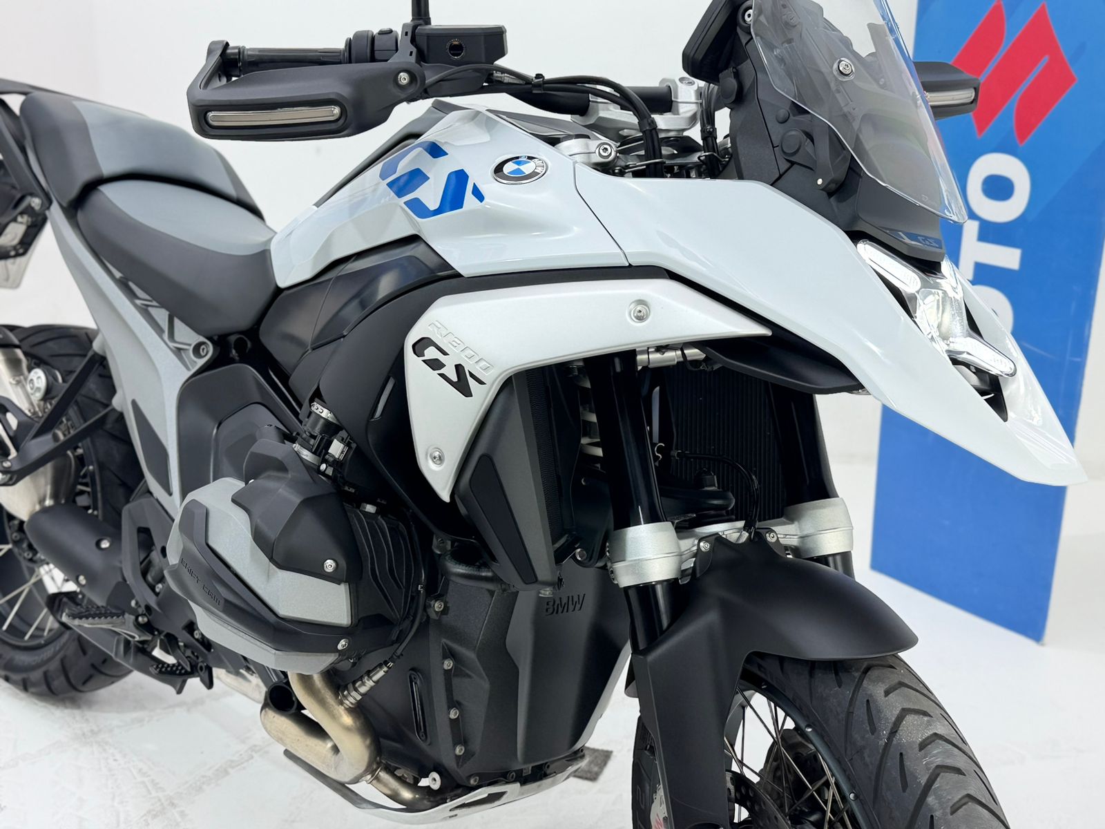 R 1300