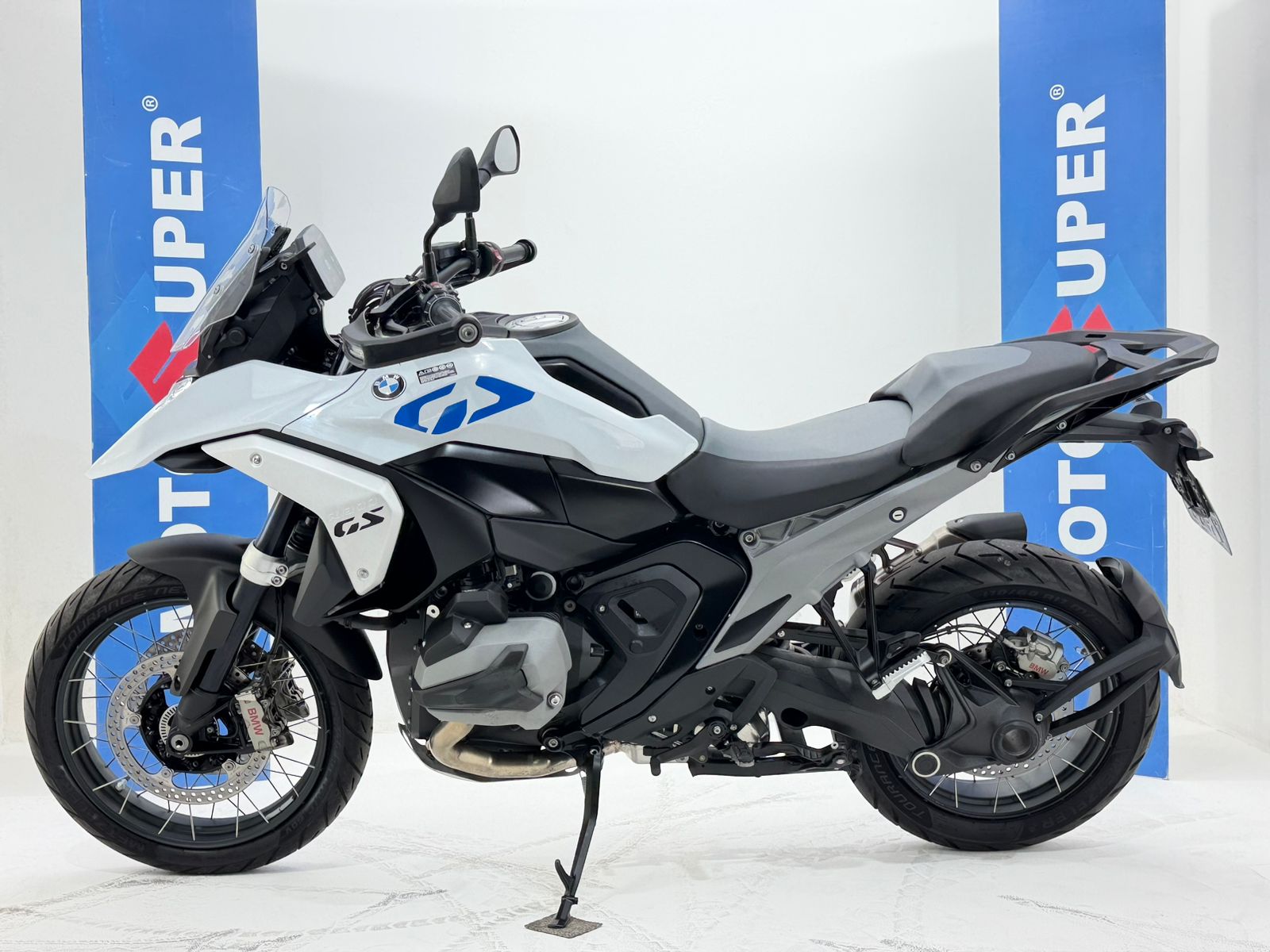 R 1300