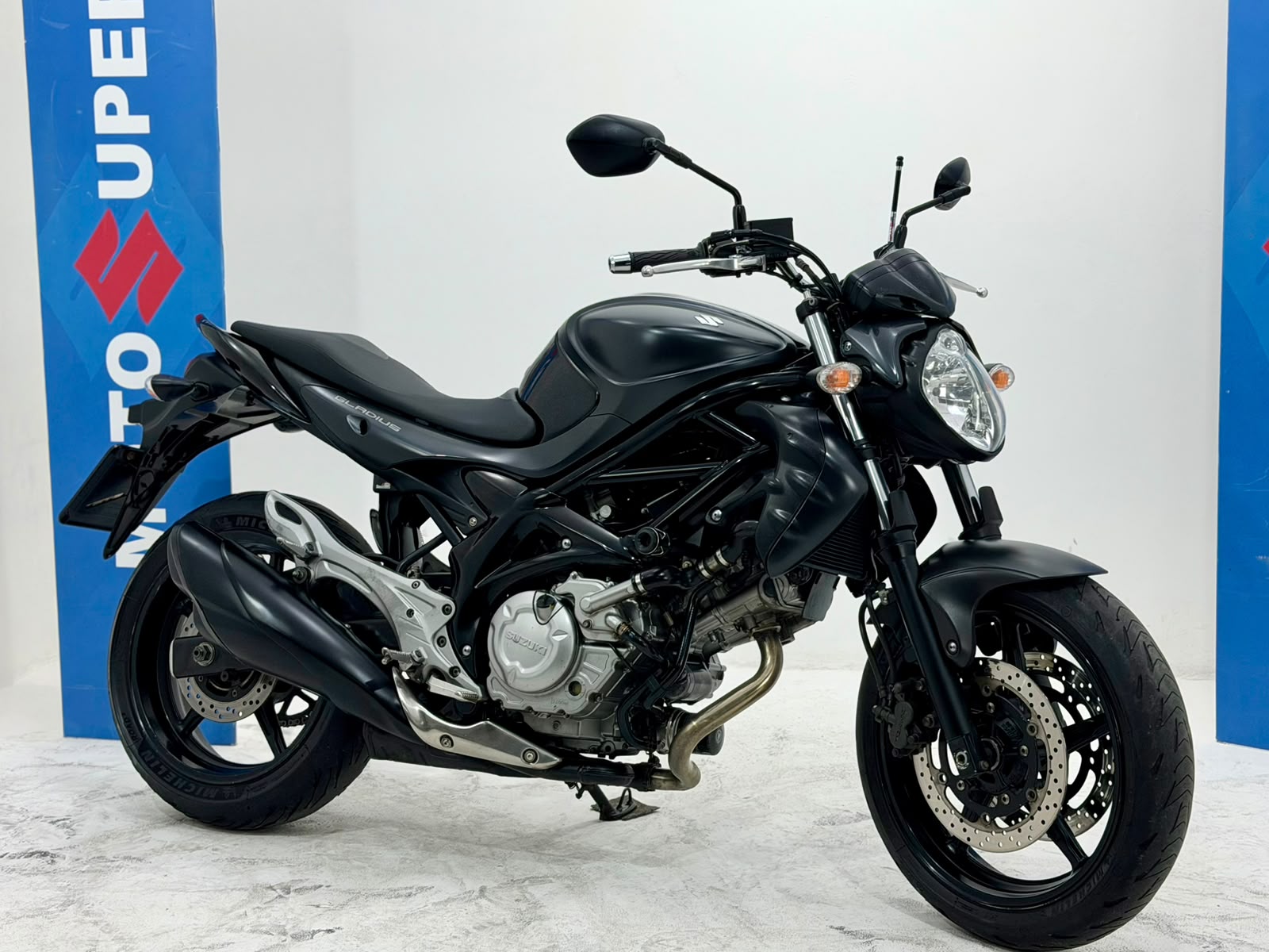 Gladius 650