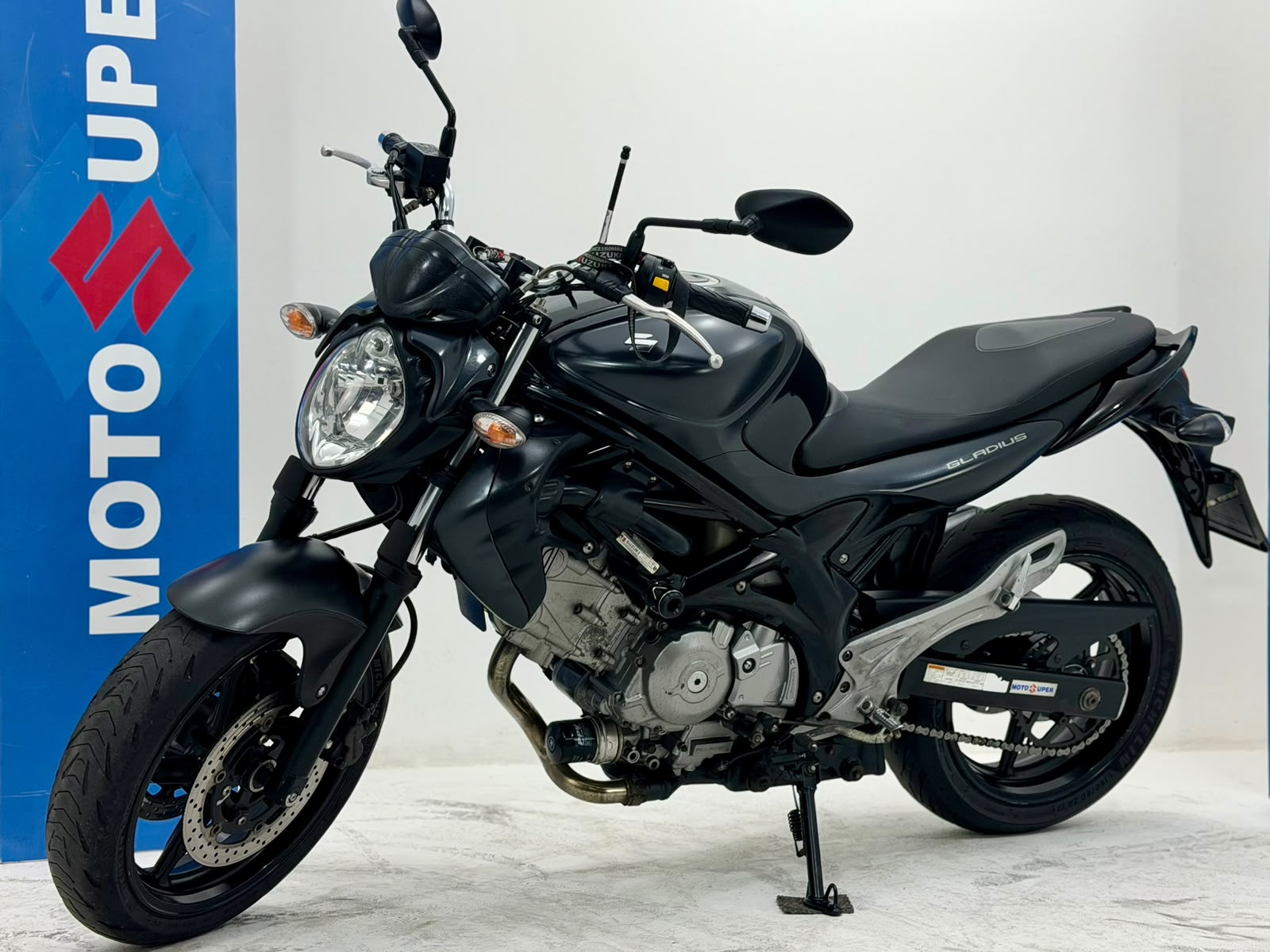 Gladius 650