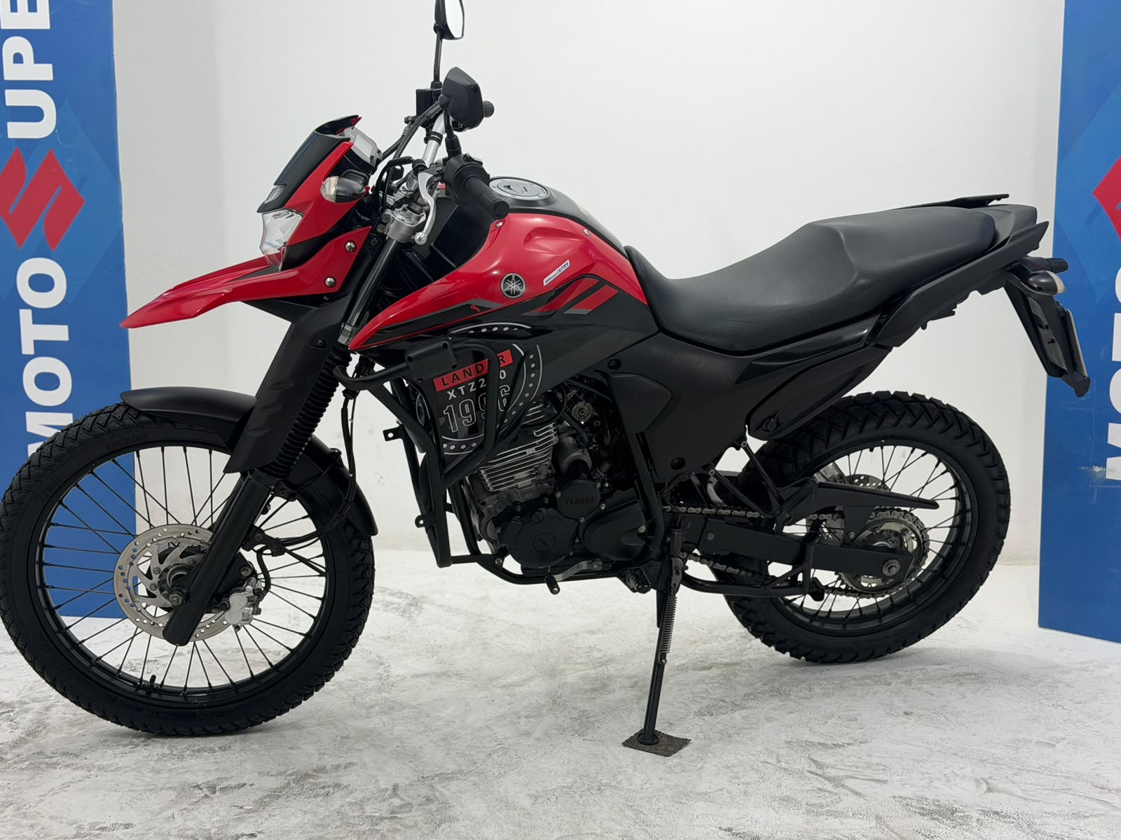 Xtz 250 lander