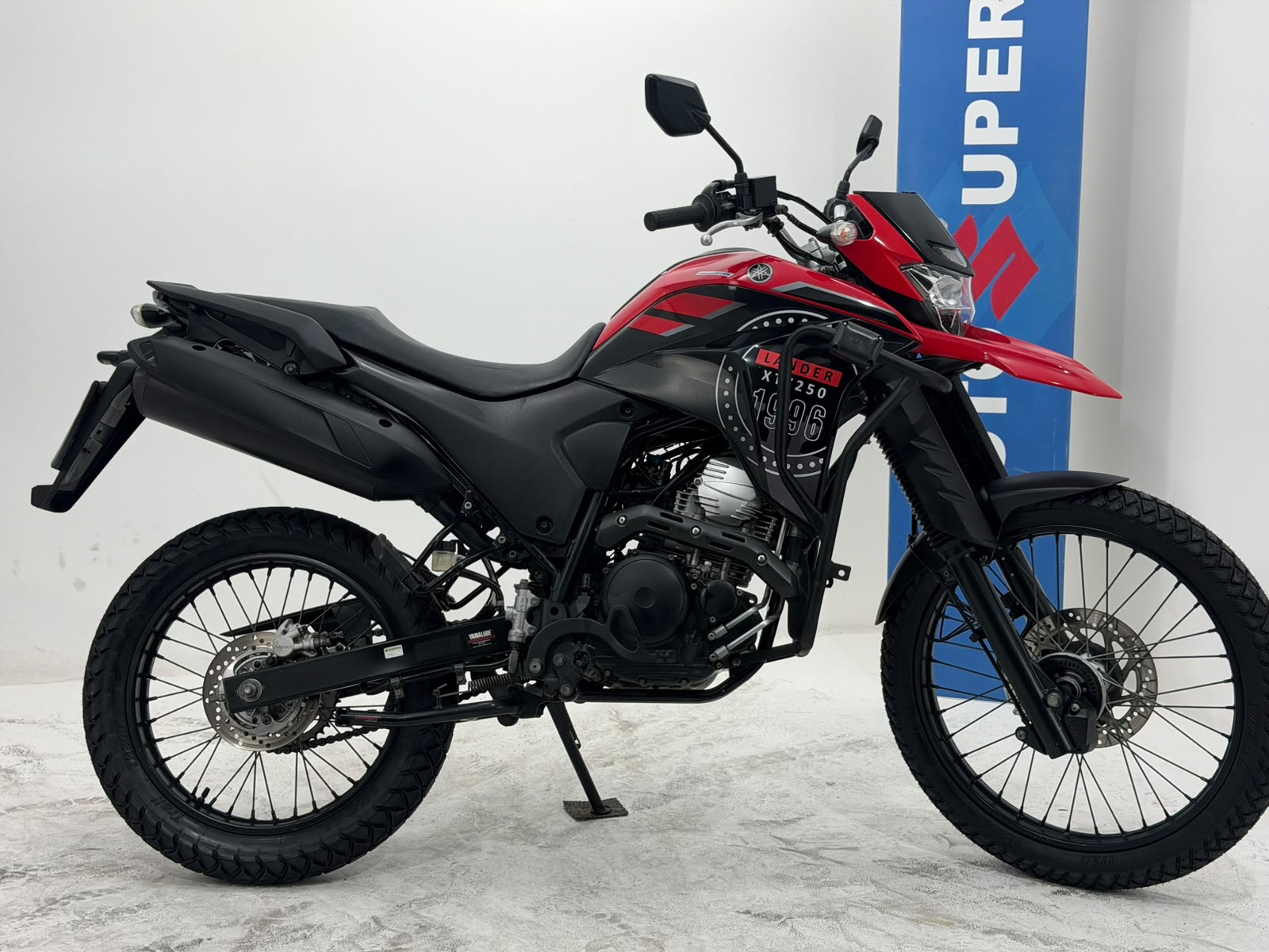 Xtz 250 lander